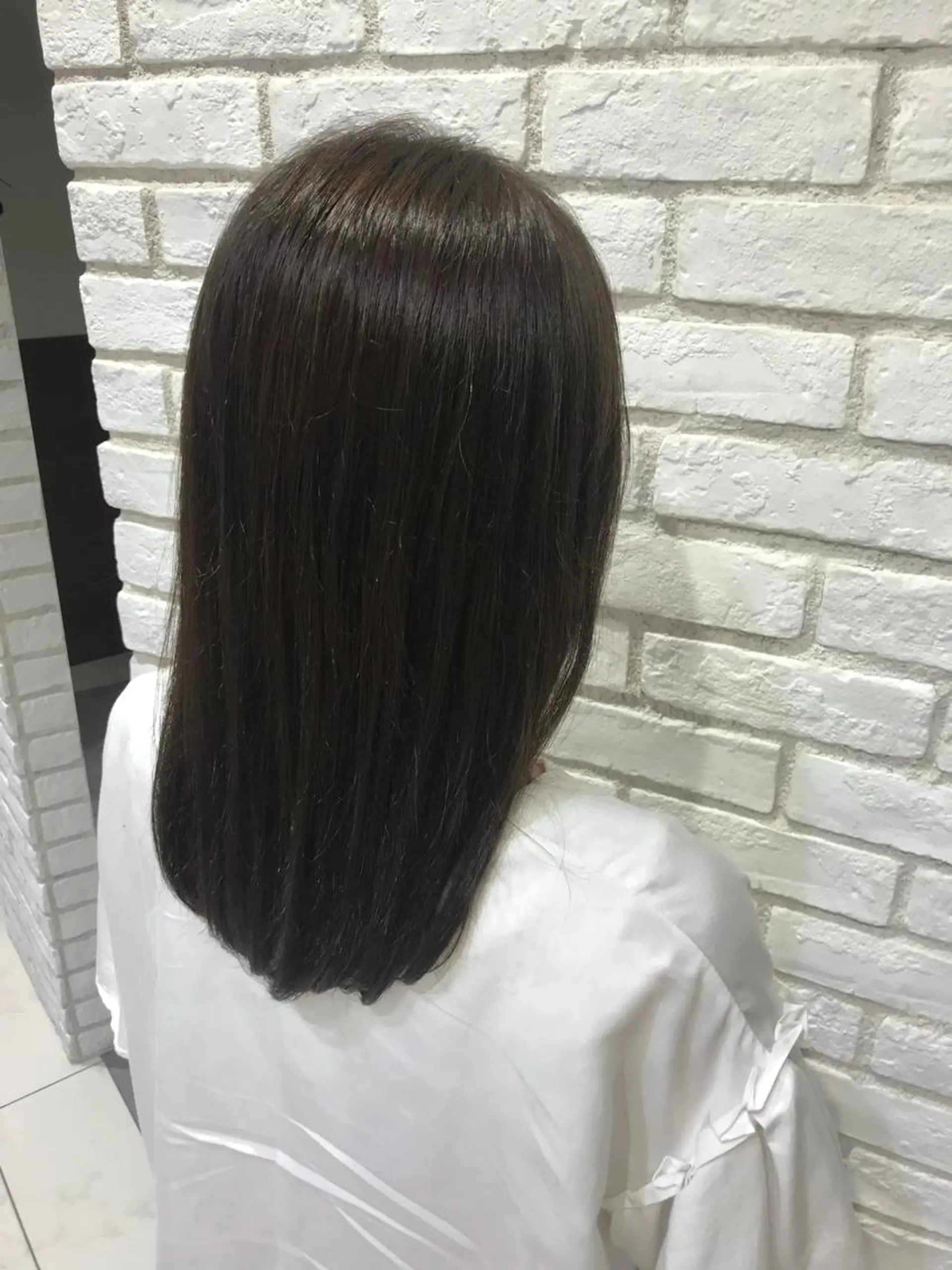 カラー 透明感カラー イルミナカラー 米良 志織のヘアスタイル
