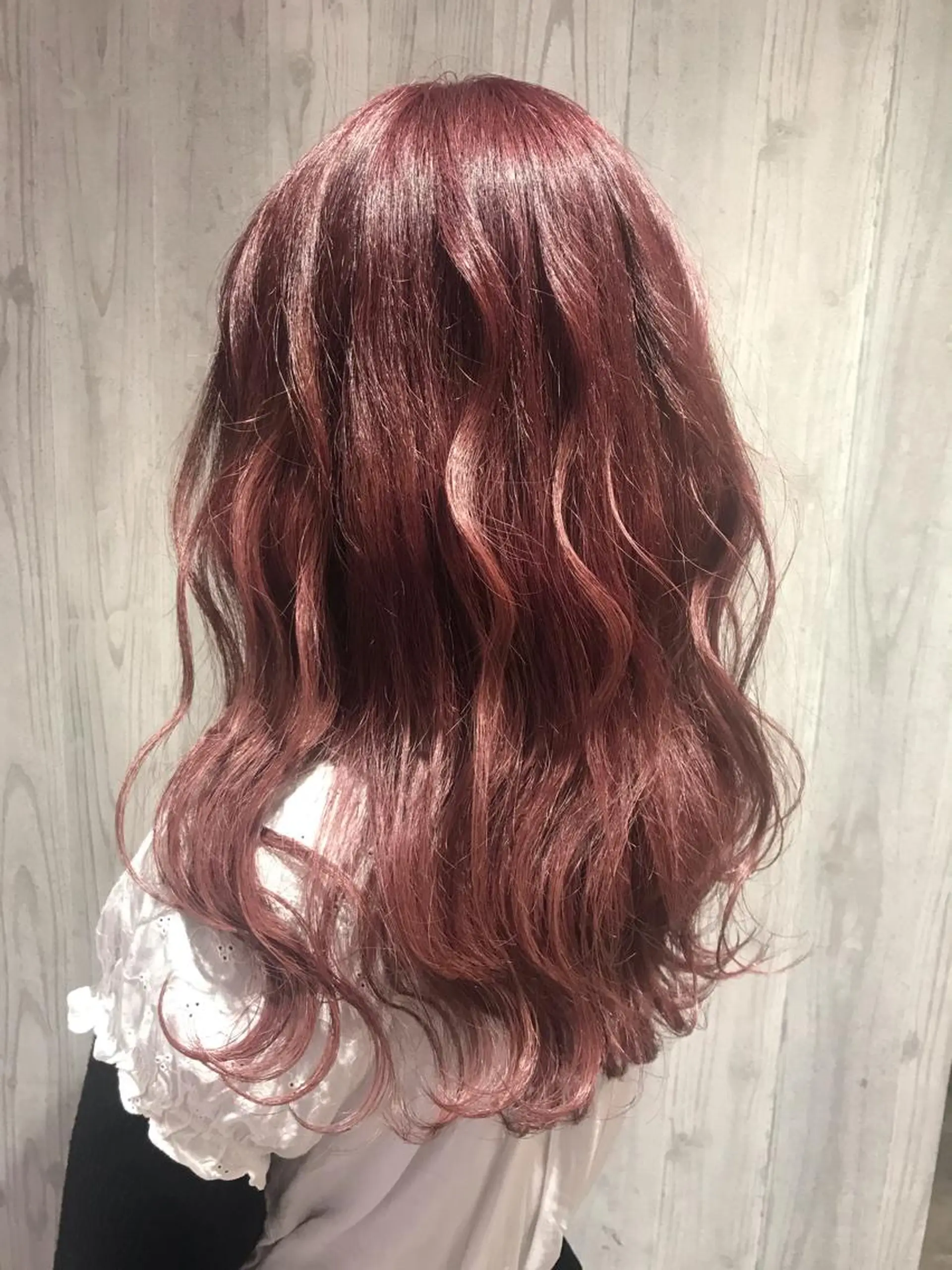 セミロング カラー ブリーチ ピンクカラー Renatus店長 金子裕美のヘアスタイル