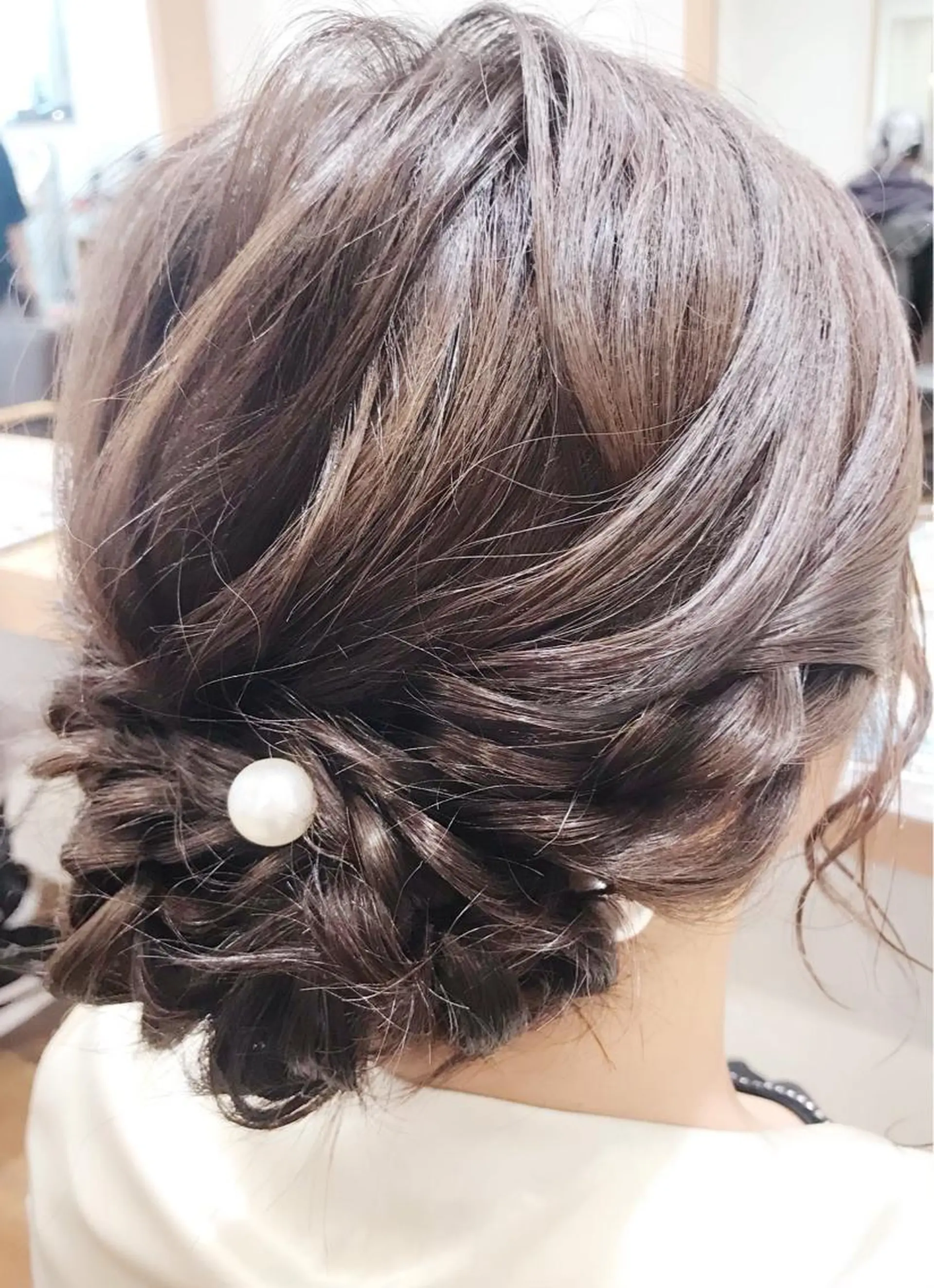 ミディアム ヘアアレンジ ローシニヨン ヘアセット GRANLUSSO 〜グランルッソ駅前店所属・木口 嘉美のヘアスタイル