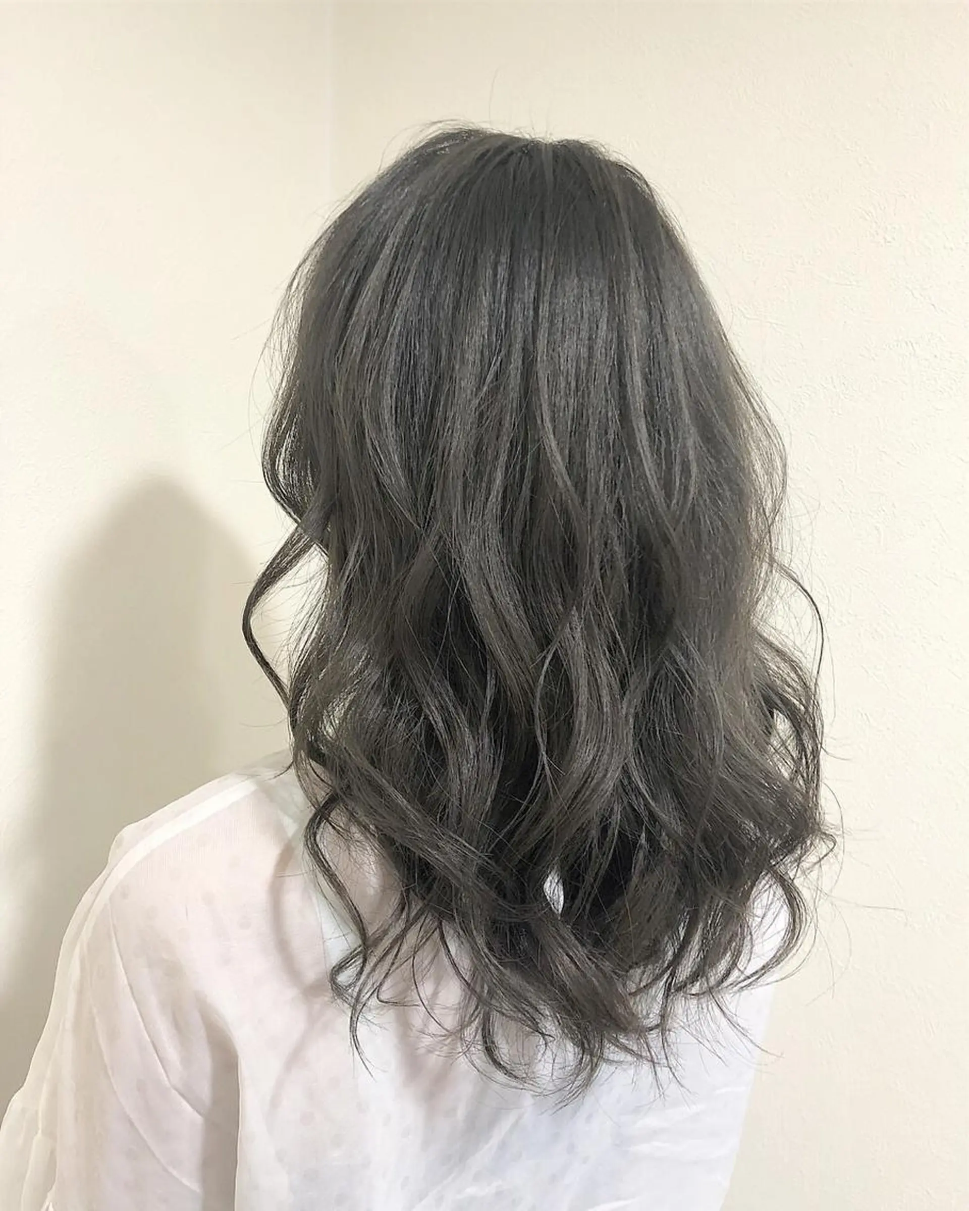 ロング ヤマグチ ヒカルのヘアスタイル