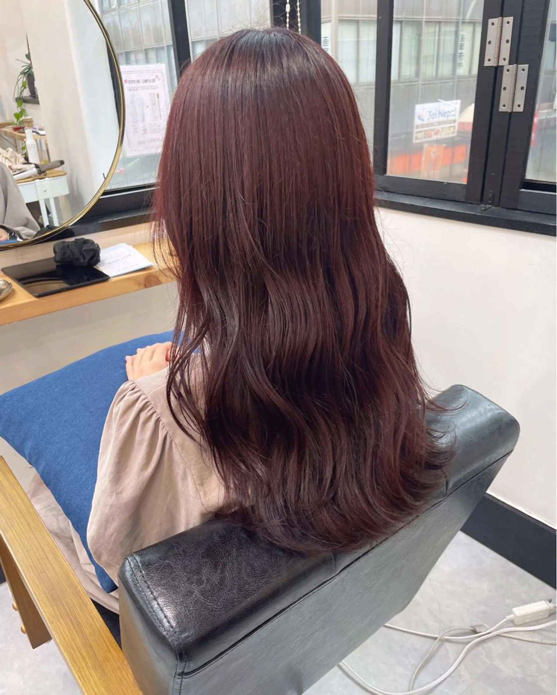 ロング カラー ヘアカラー トリートメント CARICIA 白木 由里加のヘアスタイル