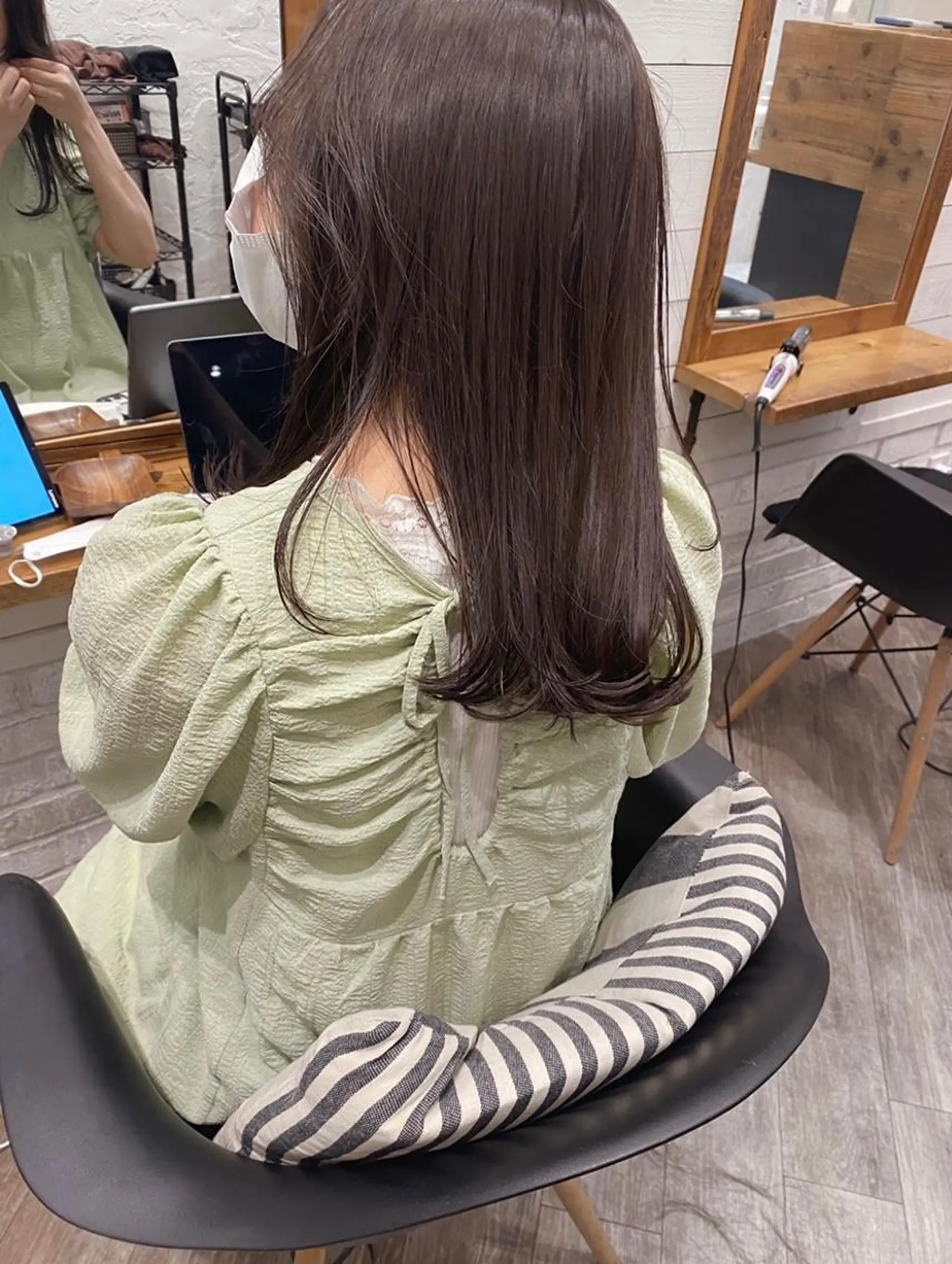 セミロング カラー ベージュカラー 透明感カラー グレージュ シルバー シルバーベージュ 🌟アレンジが似合う カラー🌟Rumiのヘアスタイル