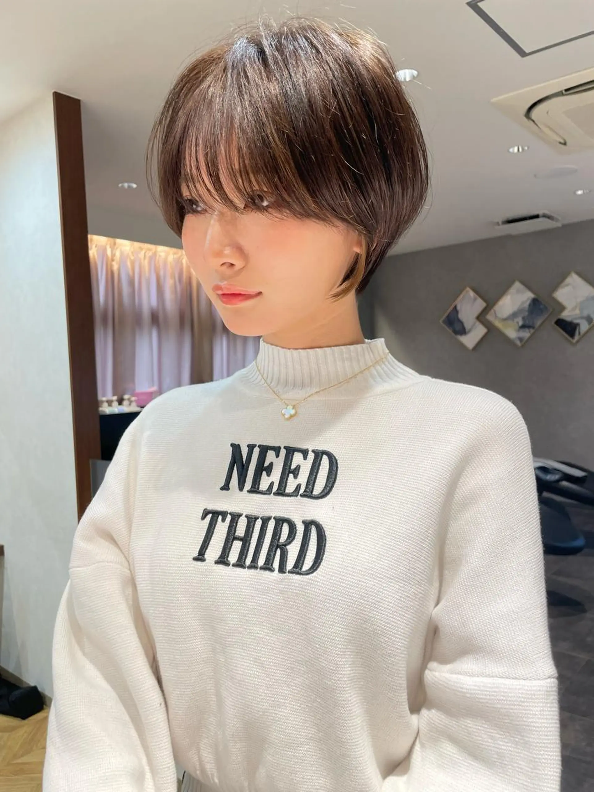 ショート カラー ショートボブ ブルーカラー ボブ 顔周りカット ショートヘア 💛ブリーチ&カット LEON🩶のヘアスタイル