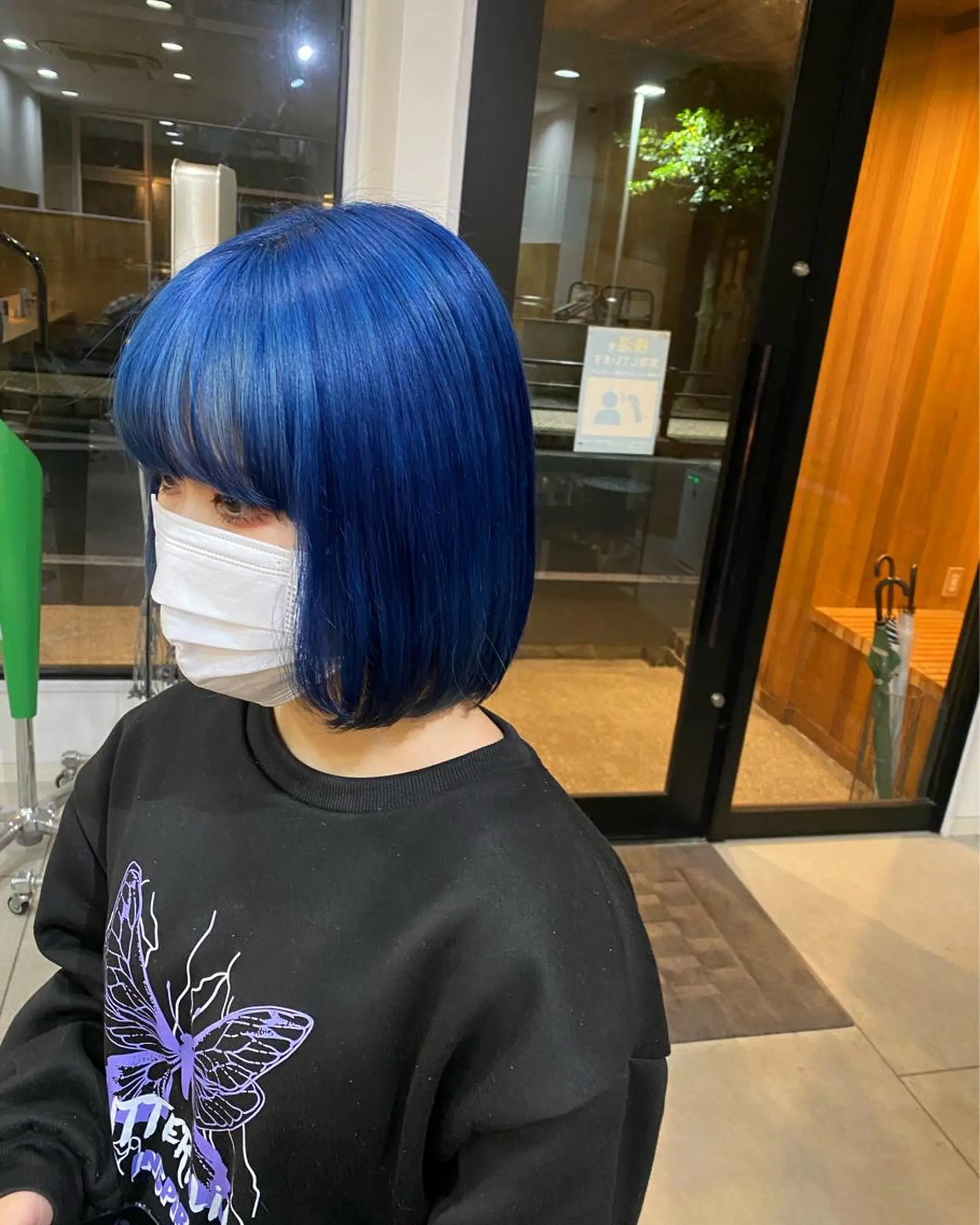 カラー ブルーカラー ブリーチカラー よねだまことのヘアスタイル