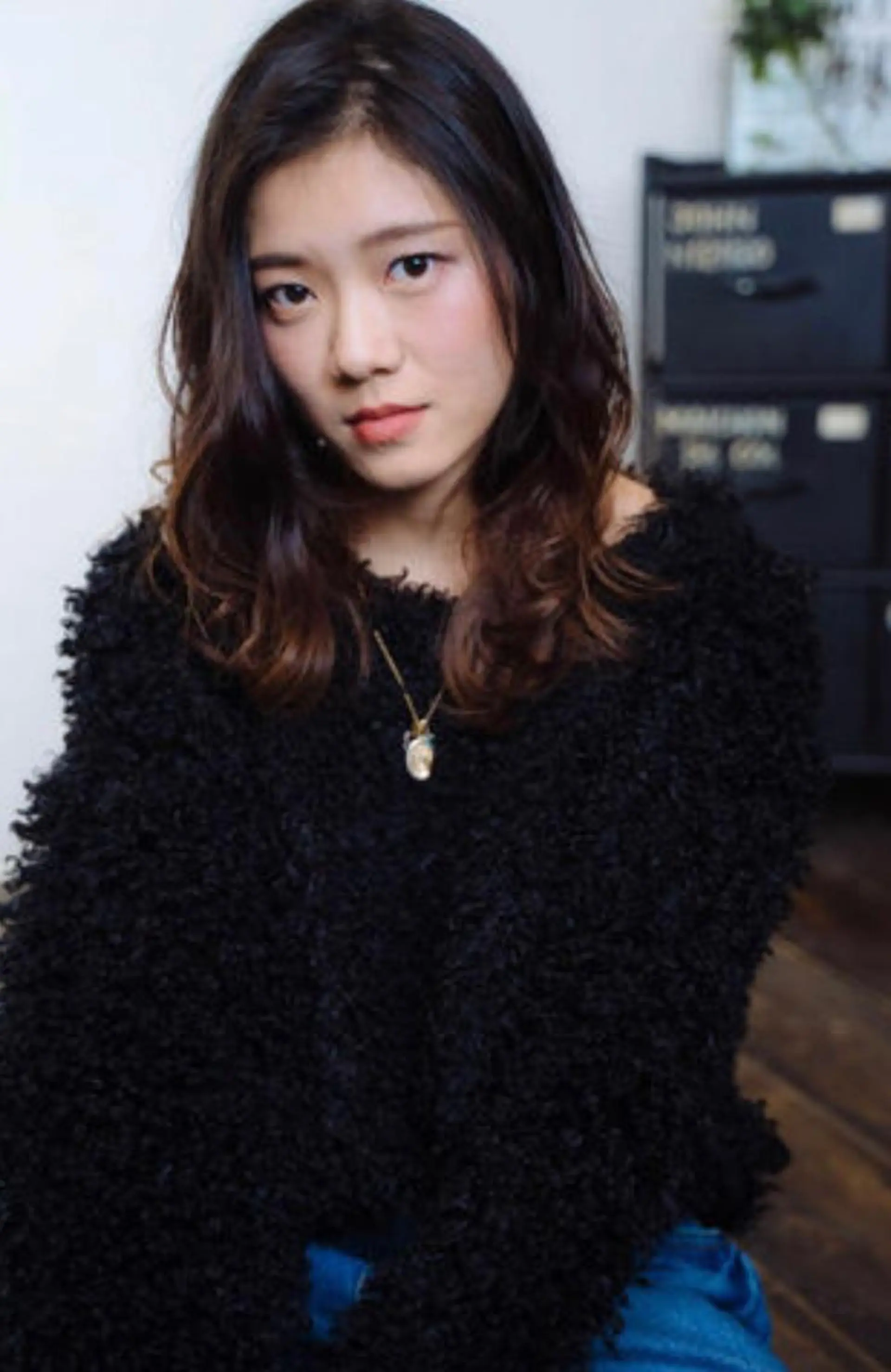 ミディアム カラー パーマ グラデーションカラー 板倉 花連のヘアスタイル