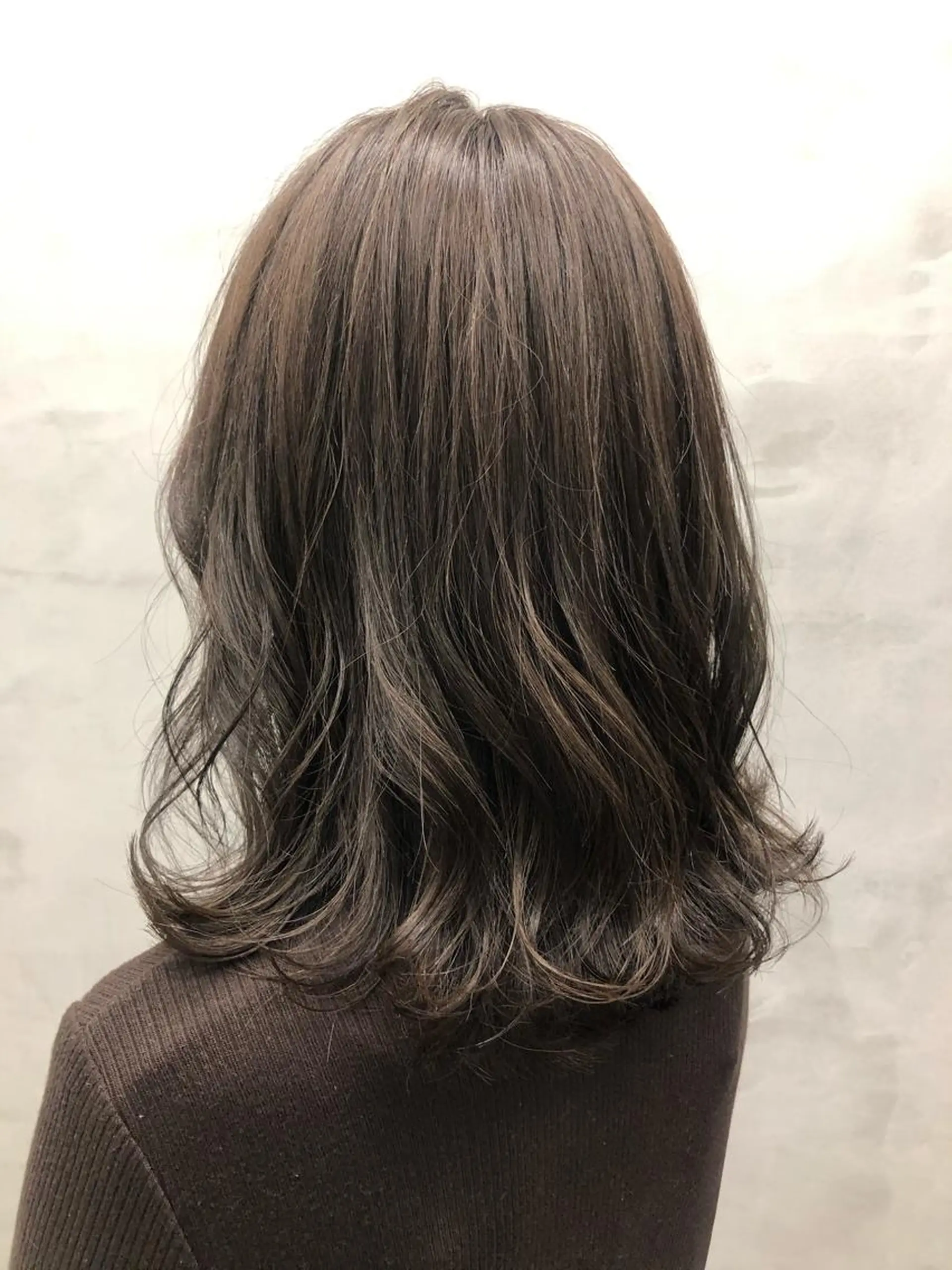 ミディアム カラー マンツーマン／韓国 ヘア‎Amiのヘアスタイル