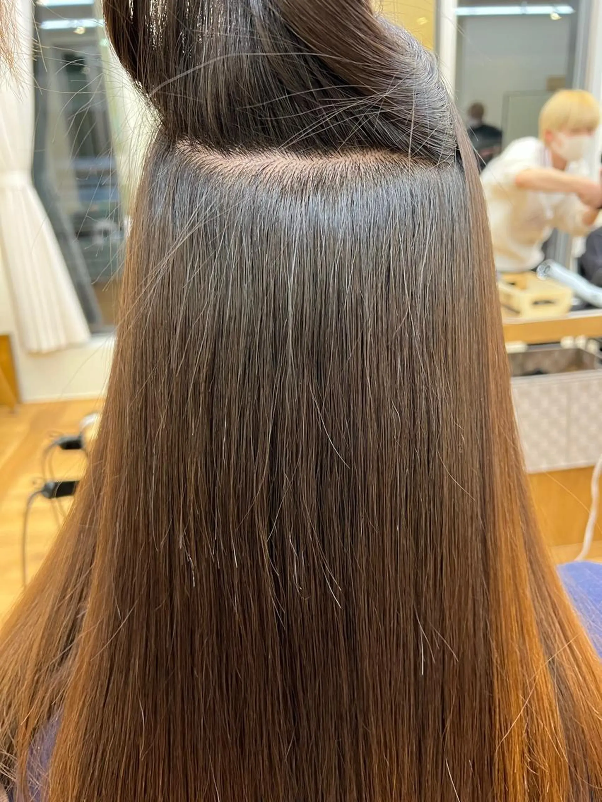 ミディアム 縮毛矯正 🐋湊 ゆうき /レイヤーカット🫧のヘアスタイル