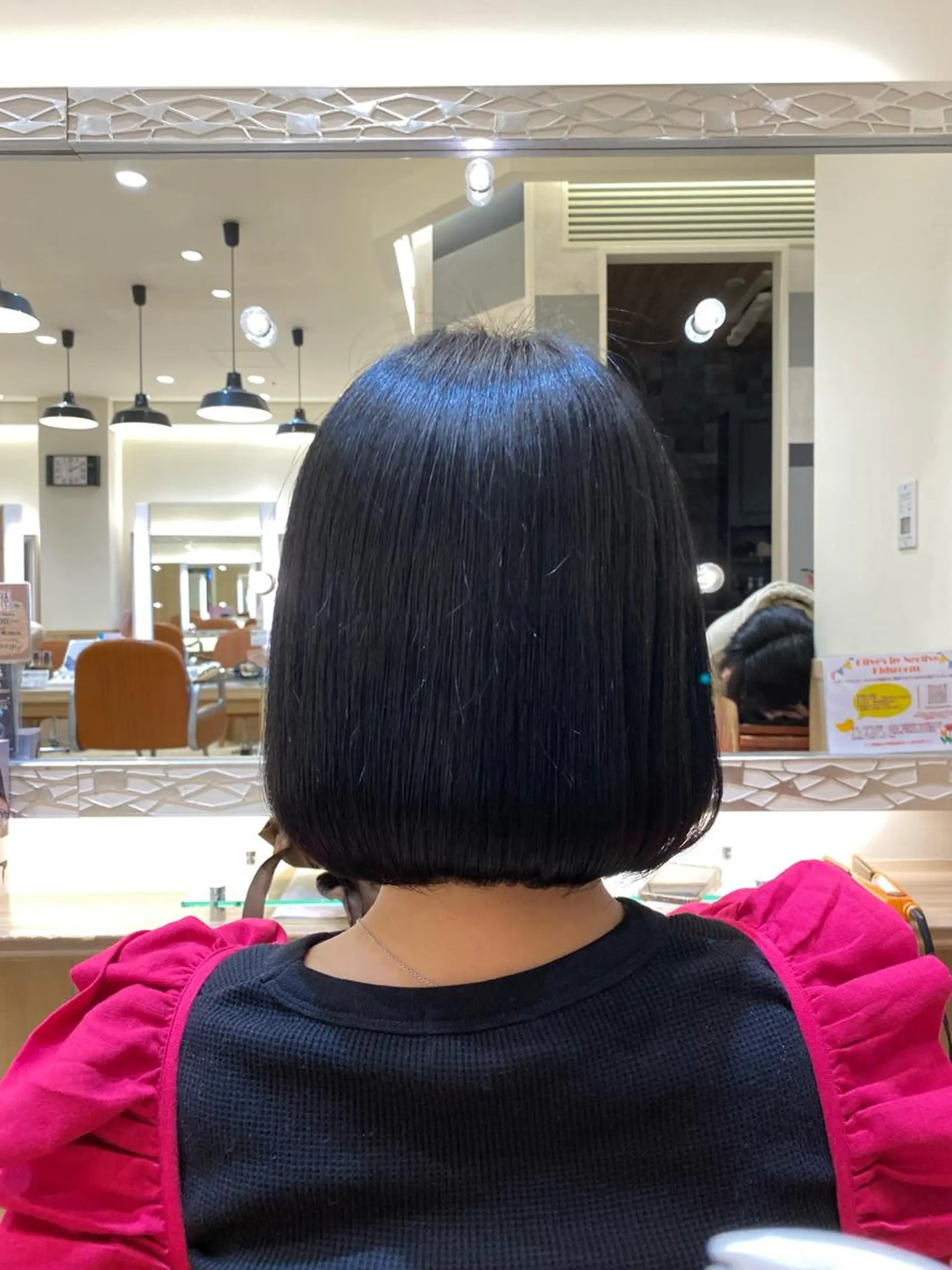 ショート ヘアカラー 横川 千亜希のヘアスタイル