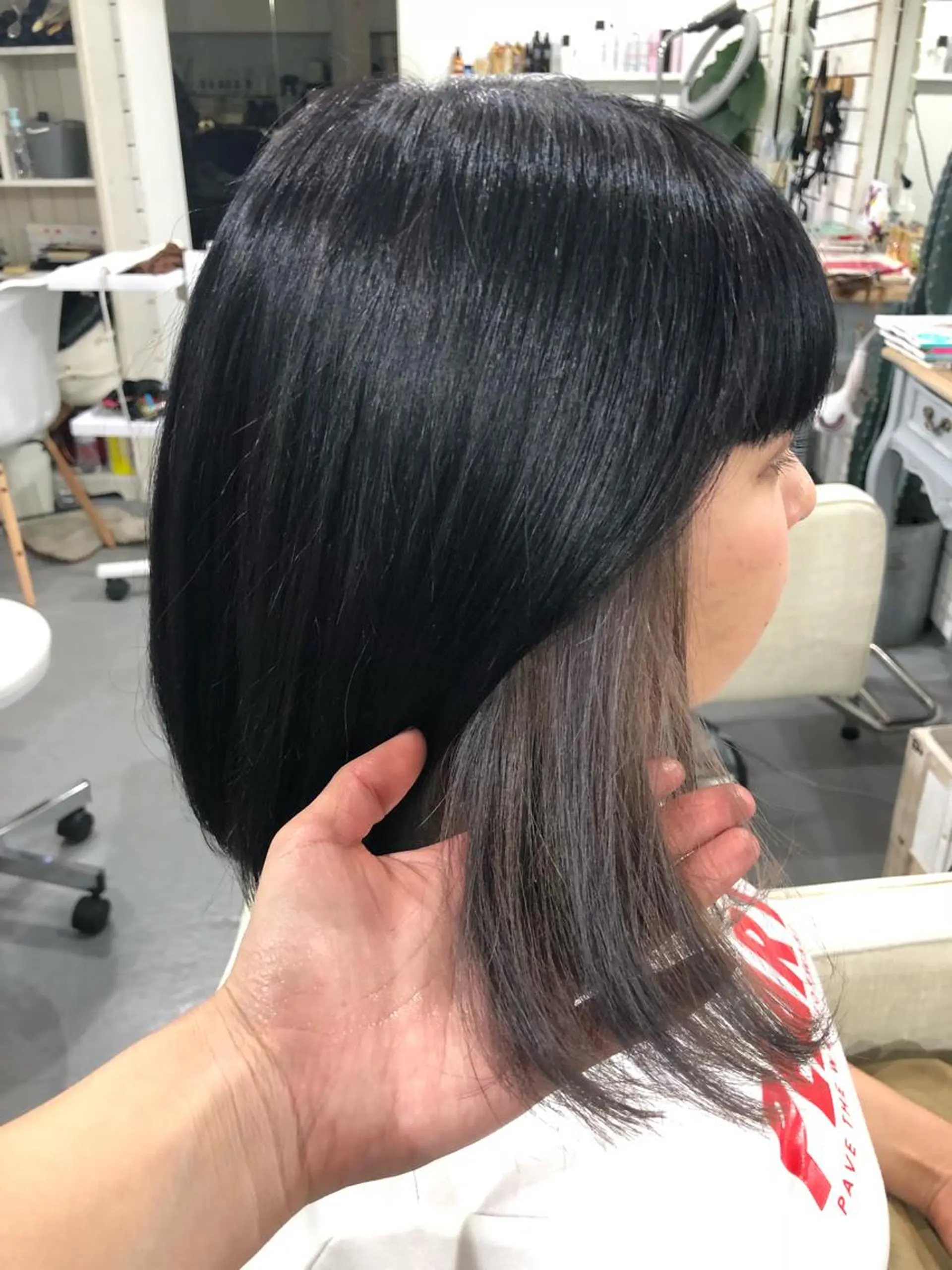 ミディアム カラー インナーカラー ヘアカラー 🦋美髪／エクステ 🦋アベイクミのヘアスタイル
