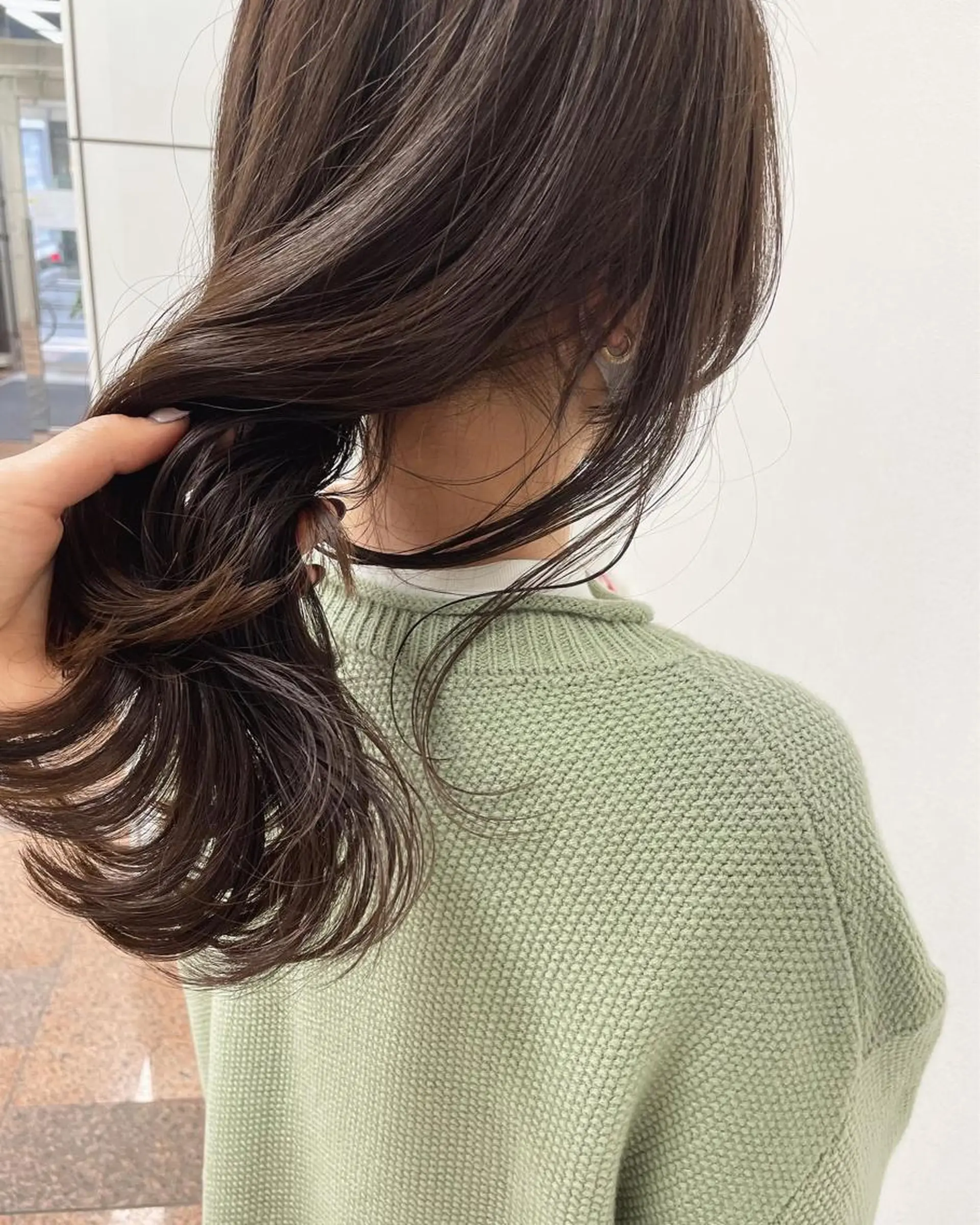 ロング カラー ヘアアレンジ アッシュ ベージュカラー 透明感カラー 顔まわりレイヤー ヨシンモリ カット ヘアカラー トリートメント 酸性縮毛矯正🧴韓国 レイヤー/髪質改善のヘアスタイル
