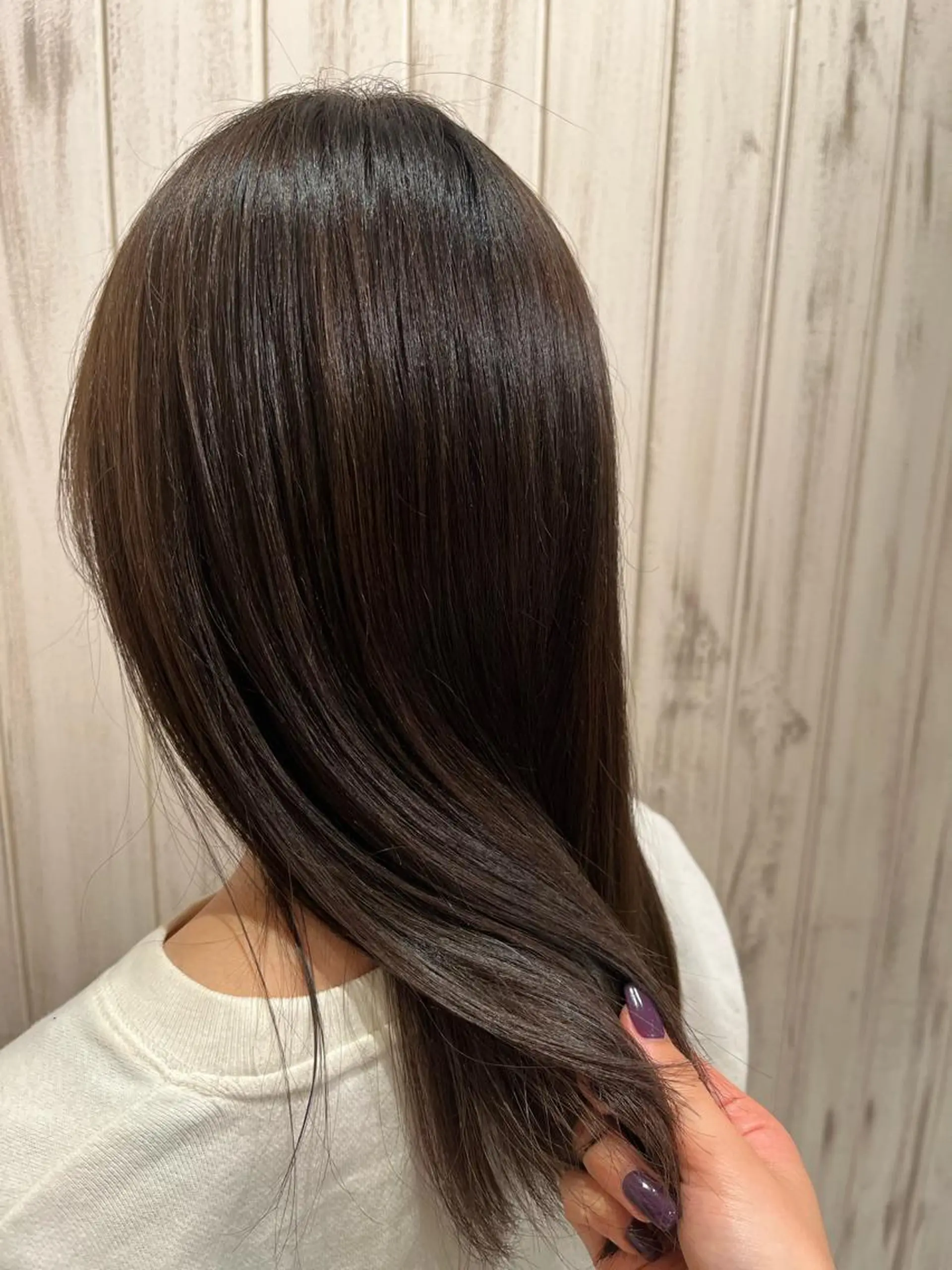 セミロング ヘアカラー FENICE on the beach所属・タニ ヒナタのヘアスタイル