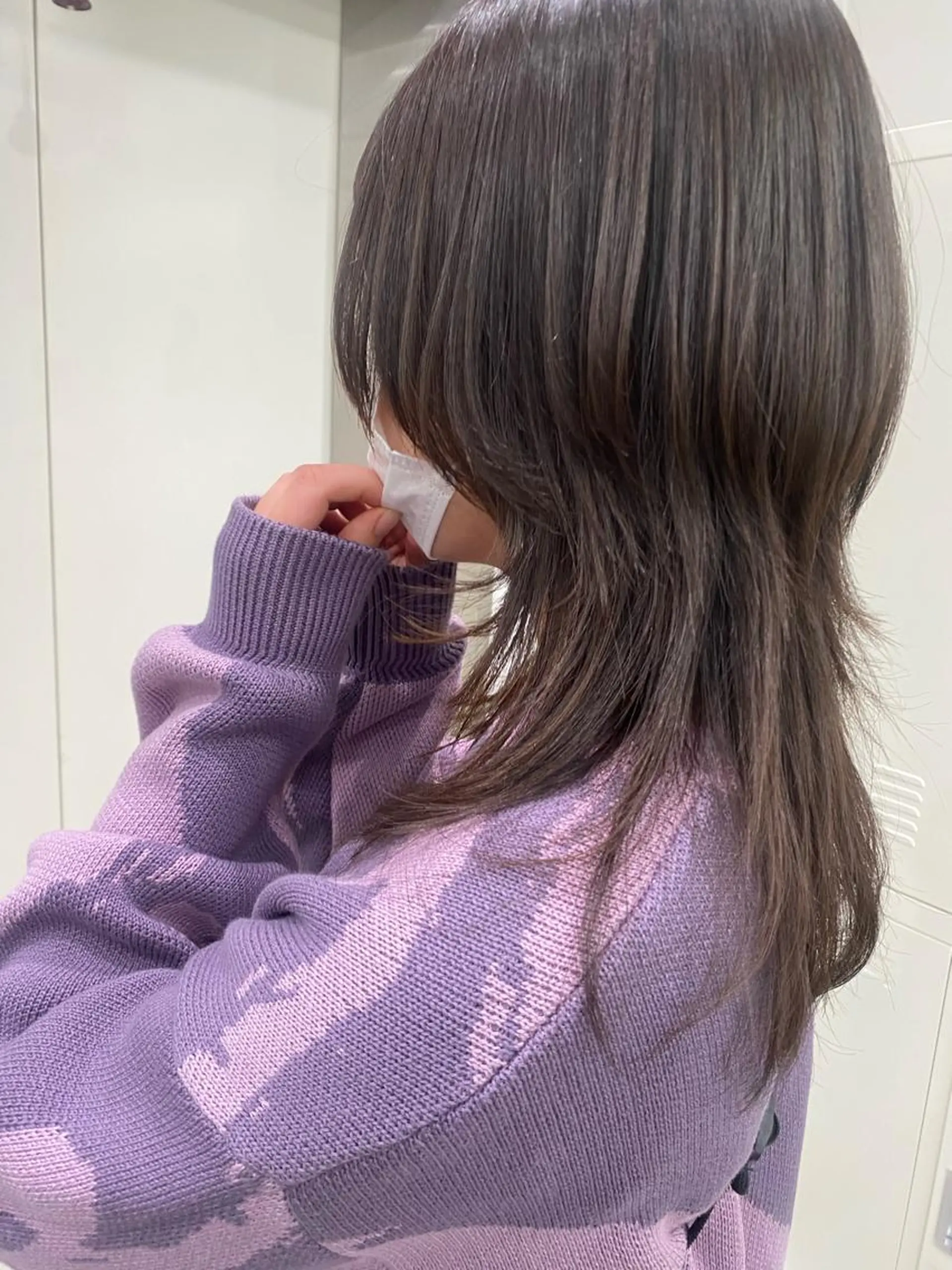 セミロング カット hair salon dot.tokyo color所属・MANAMI 🥀ウルフカットのヘアスタイル