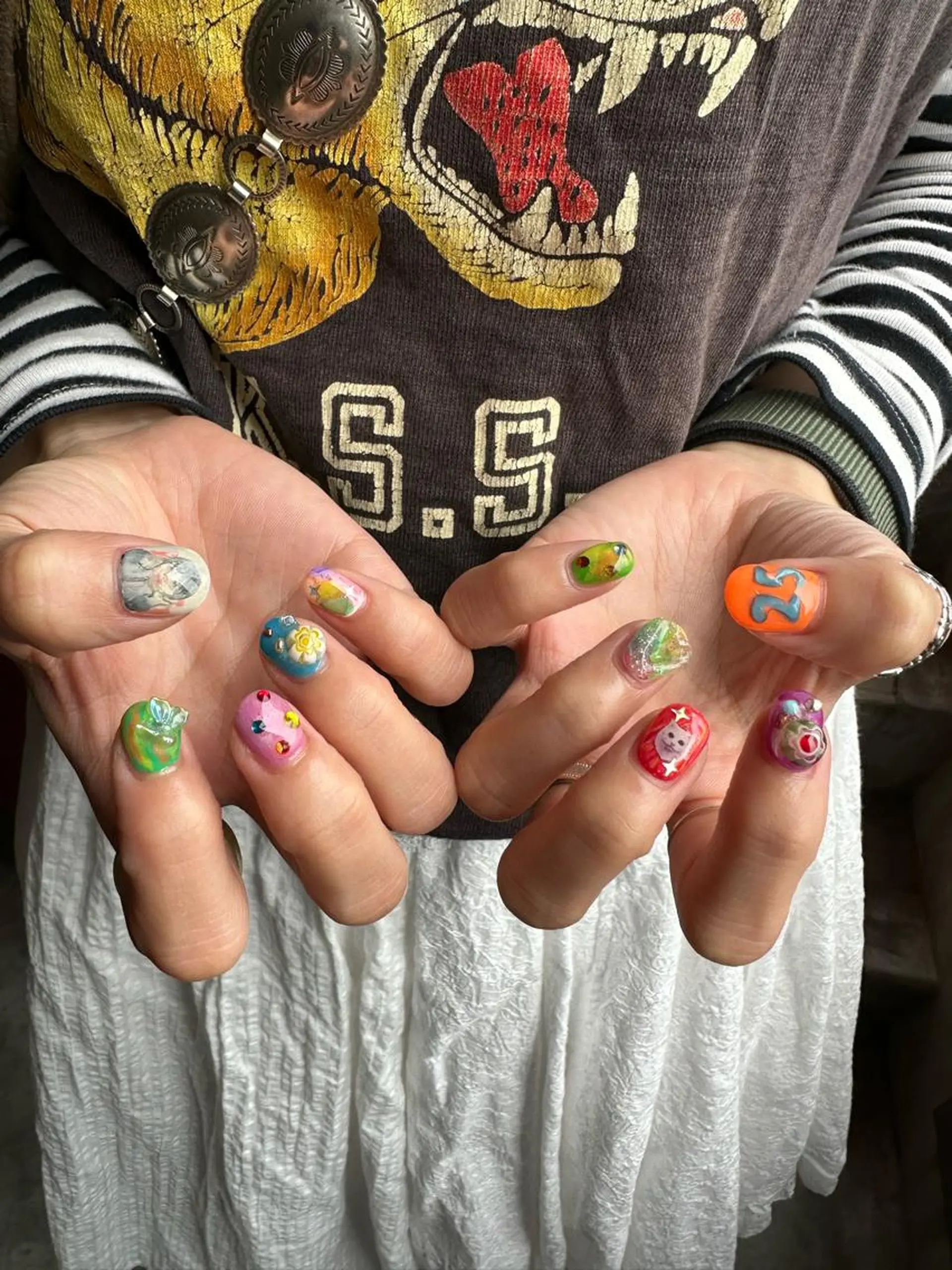 ネイル アートネイル 長堀橋 ネイルEMIのネイルデザイン