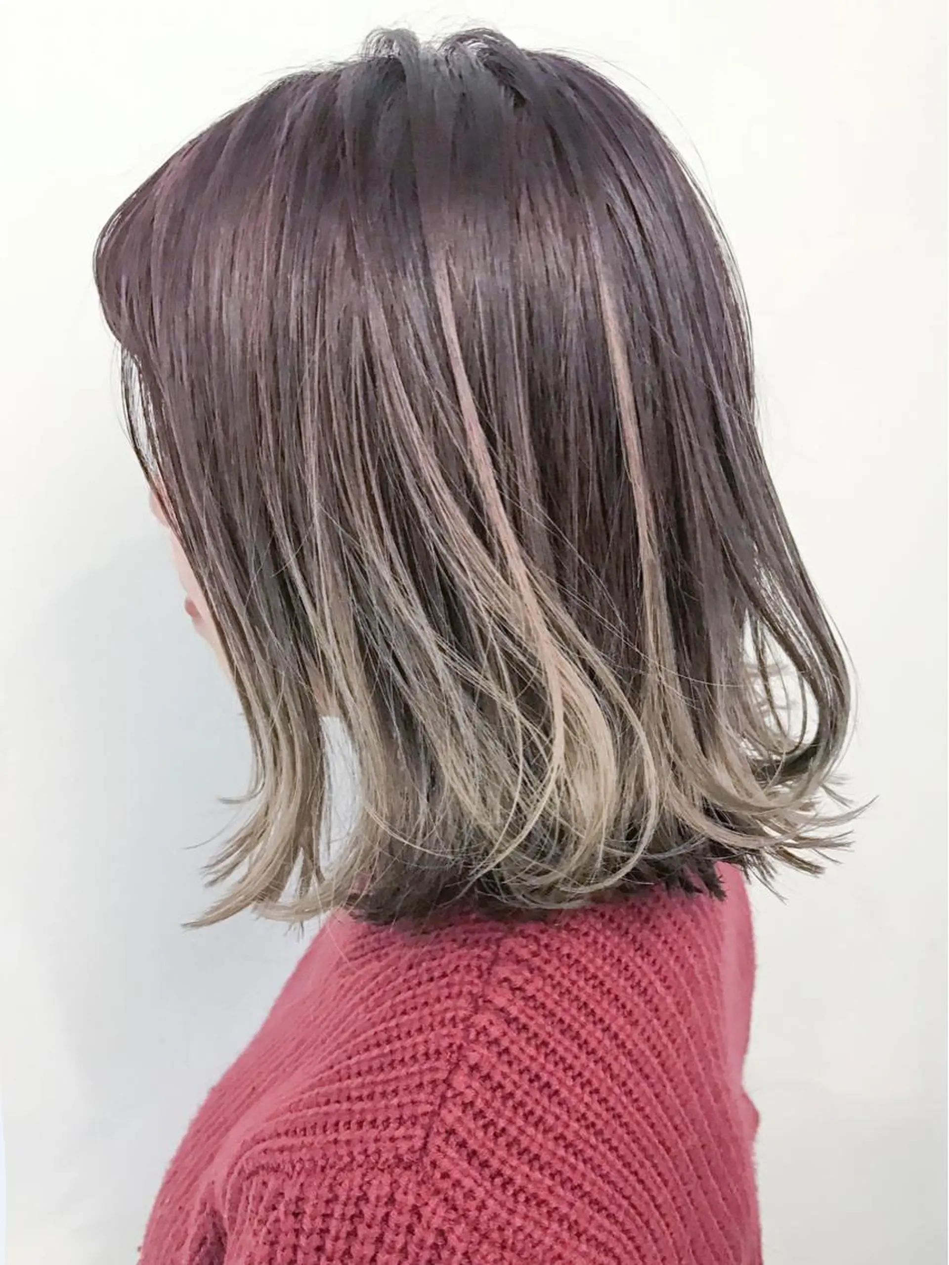 カラー アッシュ ベージュカラー 黒髪 ボルドーカラー グラデーションカラー pole/apartment所属・💓パーマ，💗 レイヤーカットのヘアスタイル