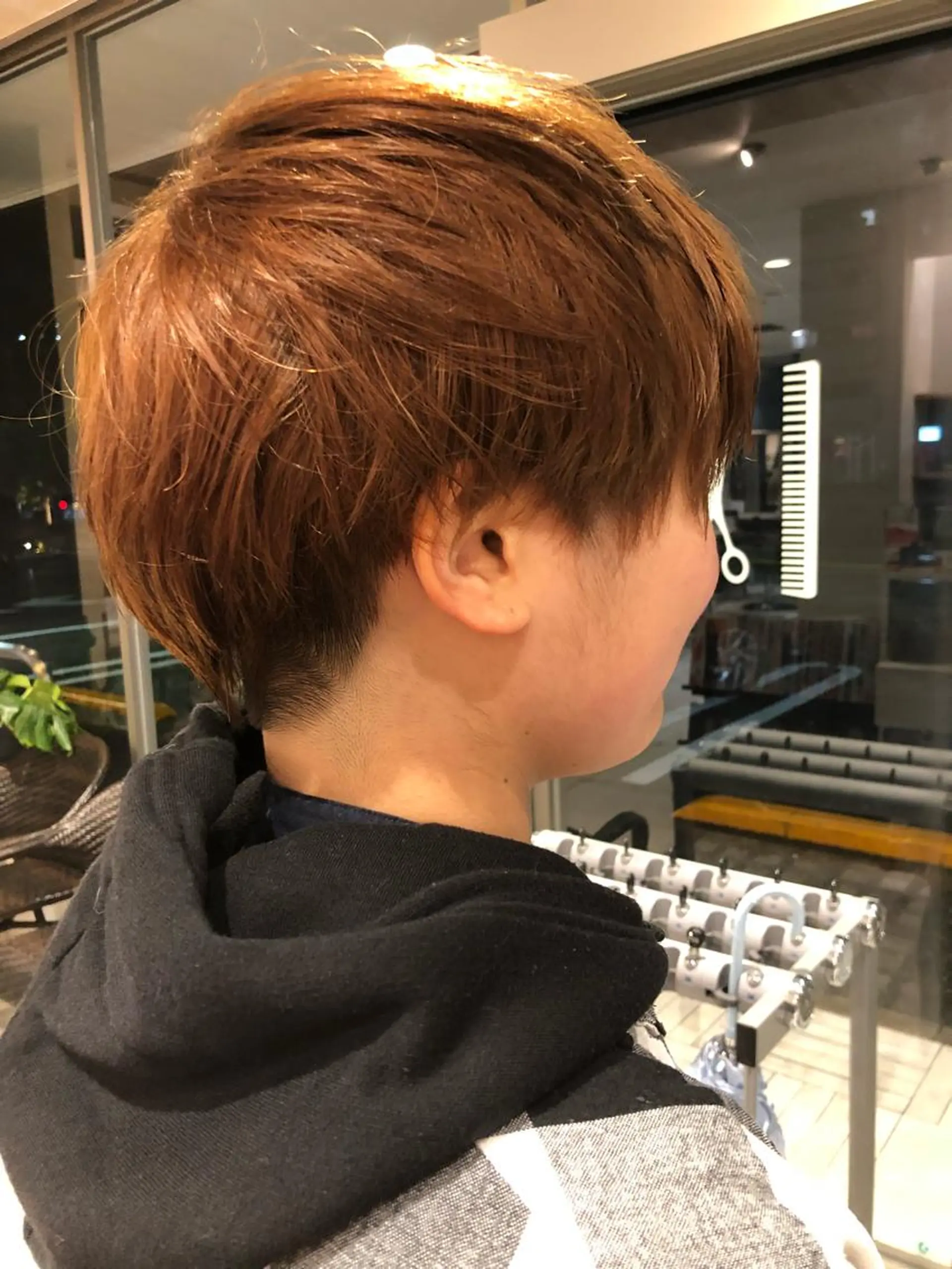 ショート カラー 畠山 華奈のヘアスタイル