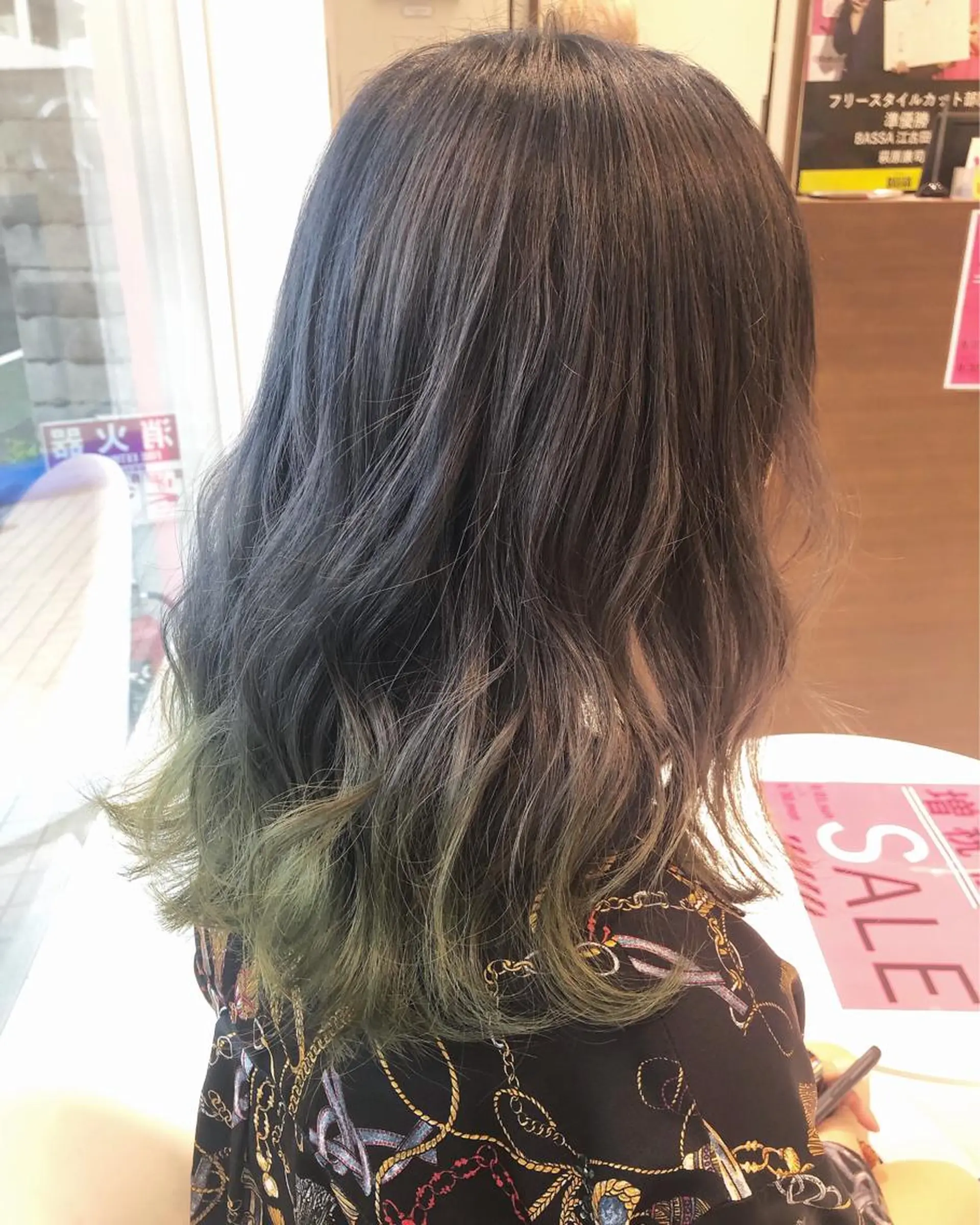 セミロング アッシュ イエローカラー ヘアカラー sano sayakaのヘアスタイル
