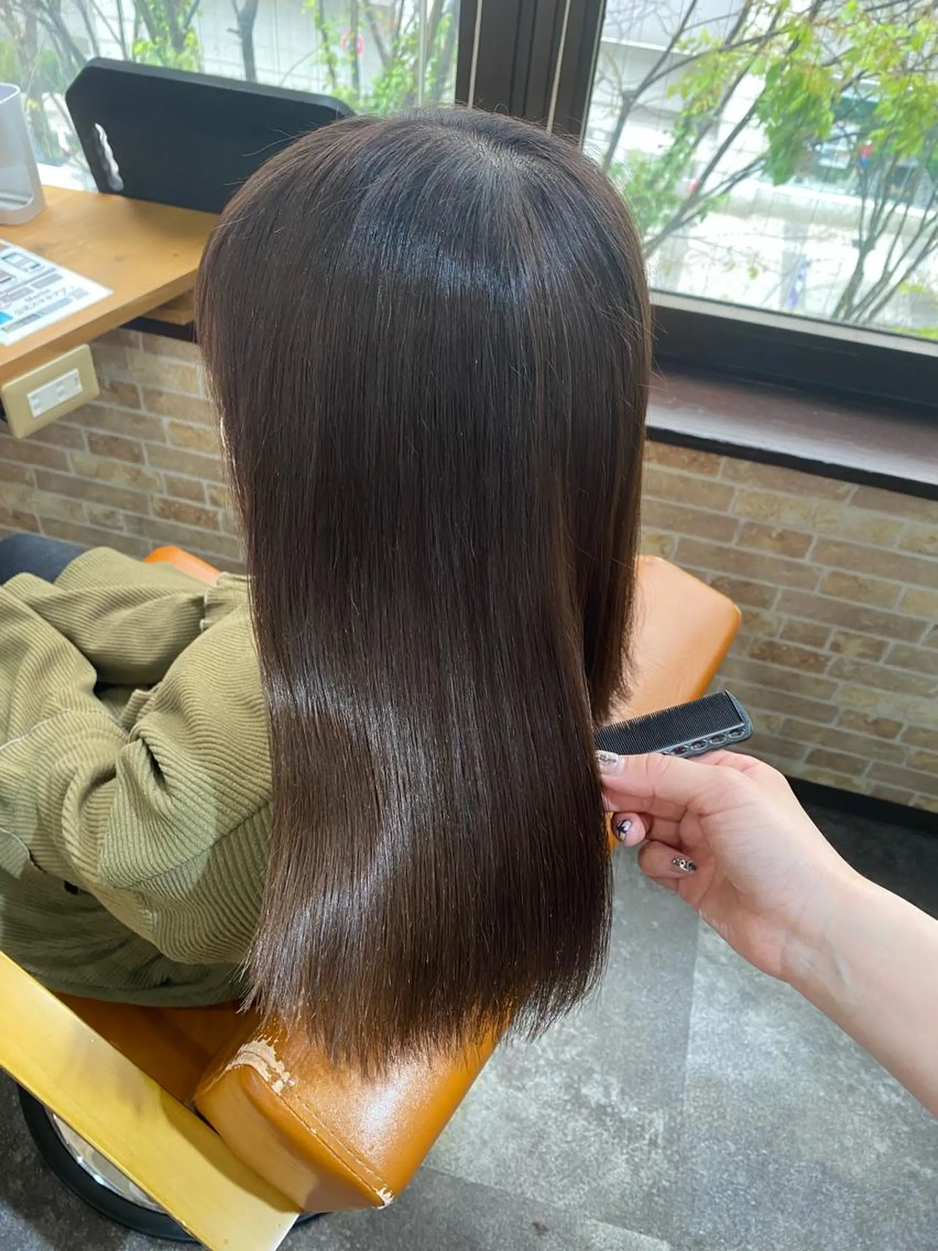 セミロング 髪質改善 🤍erikaのヘアスタイル