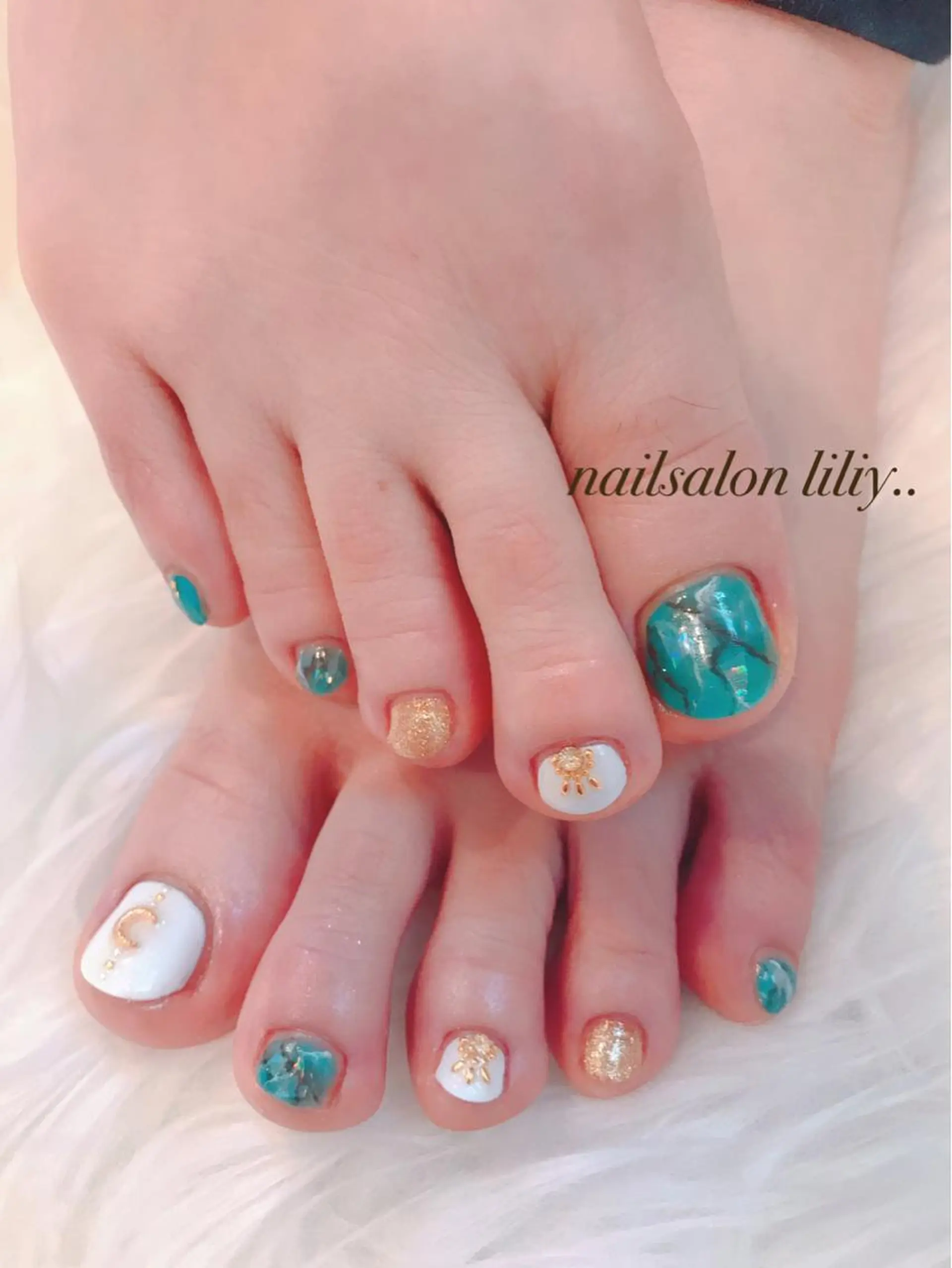 ネイル 大理石ネイル(マーブル) TERAI ERINAの眉毛・アイブロウイメージ