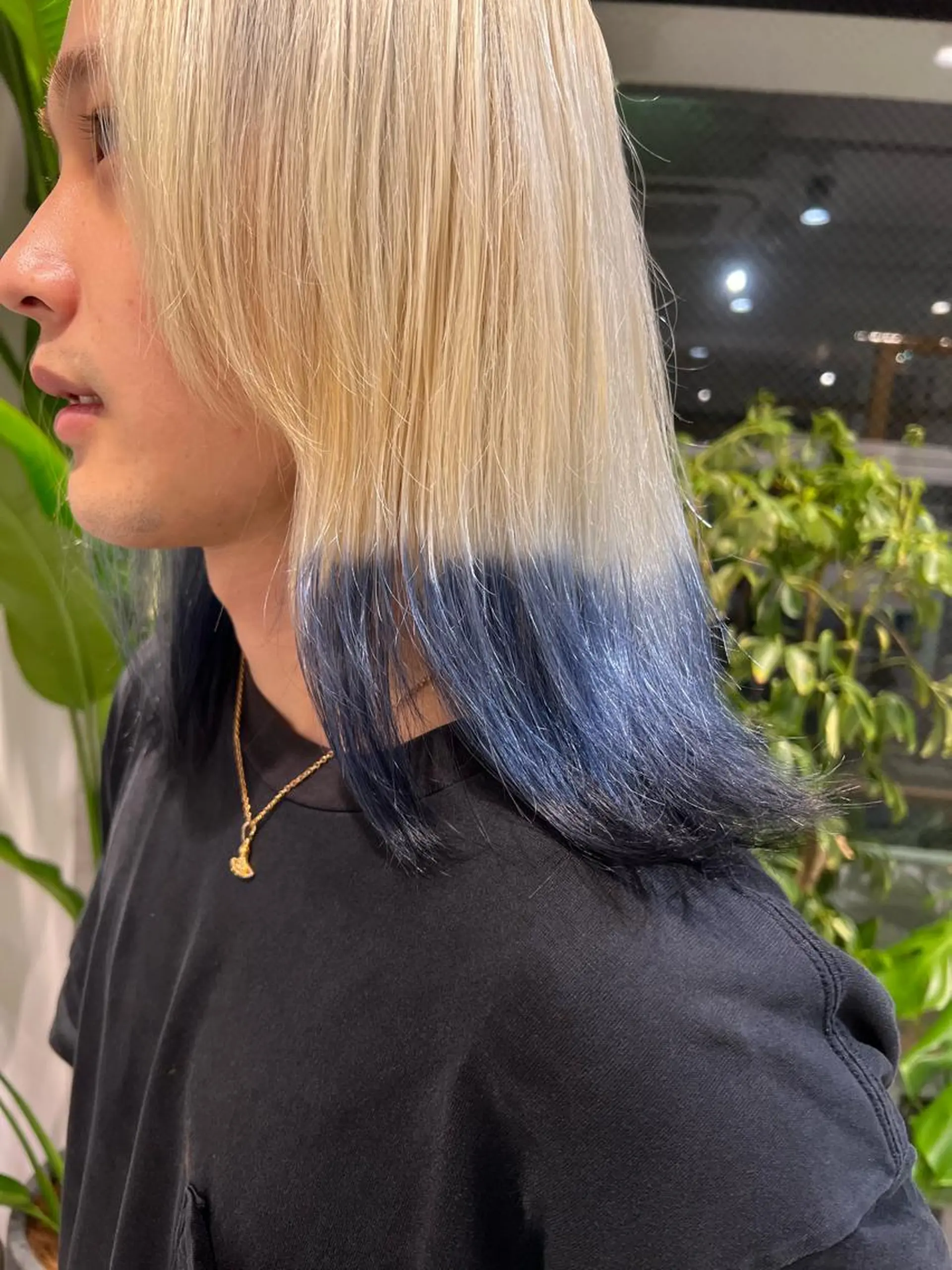 ミディアム カラー 佐藤 嶺のヘアスタイル