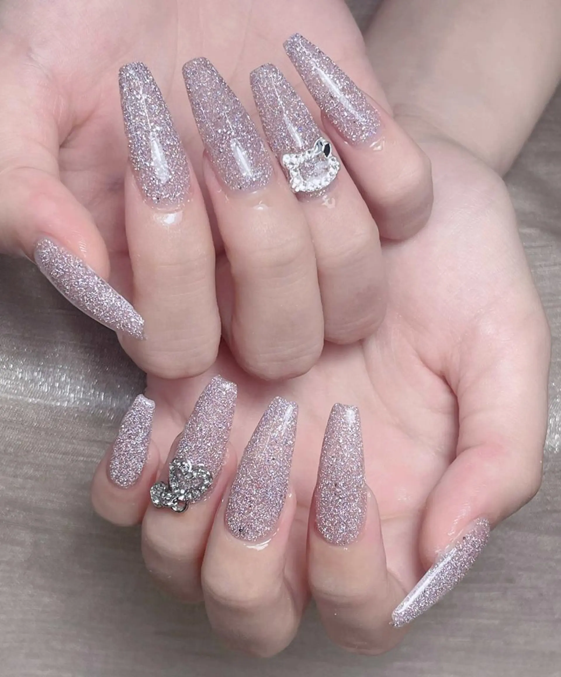 ネイル オーロラネイル ブルー チークネイル フットネイル フレンチネイル ハンドネイル チャン チャンのネイルデザイン