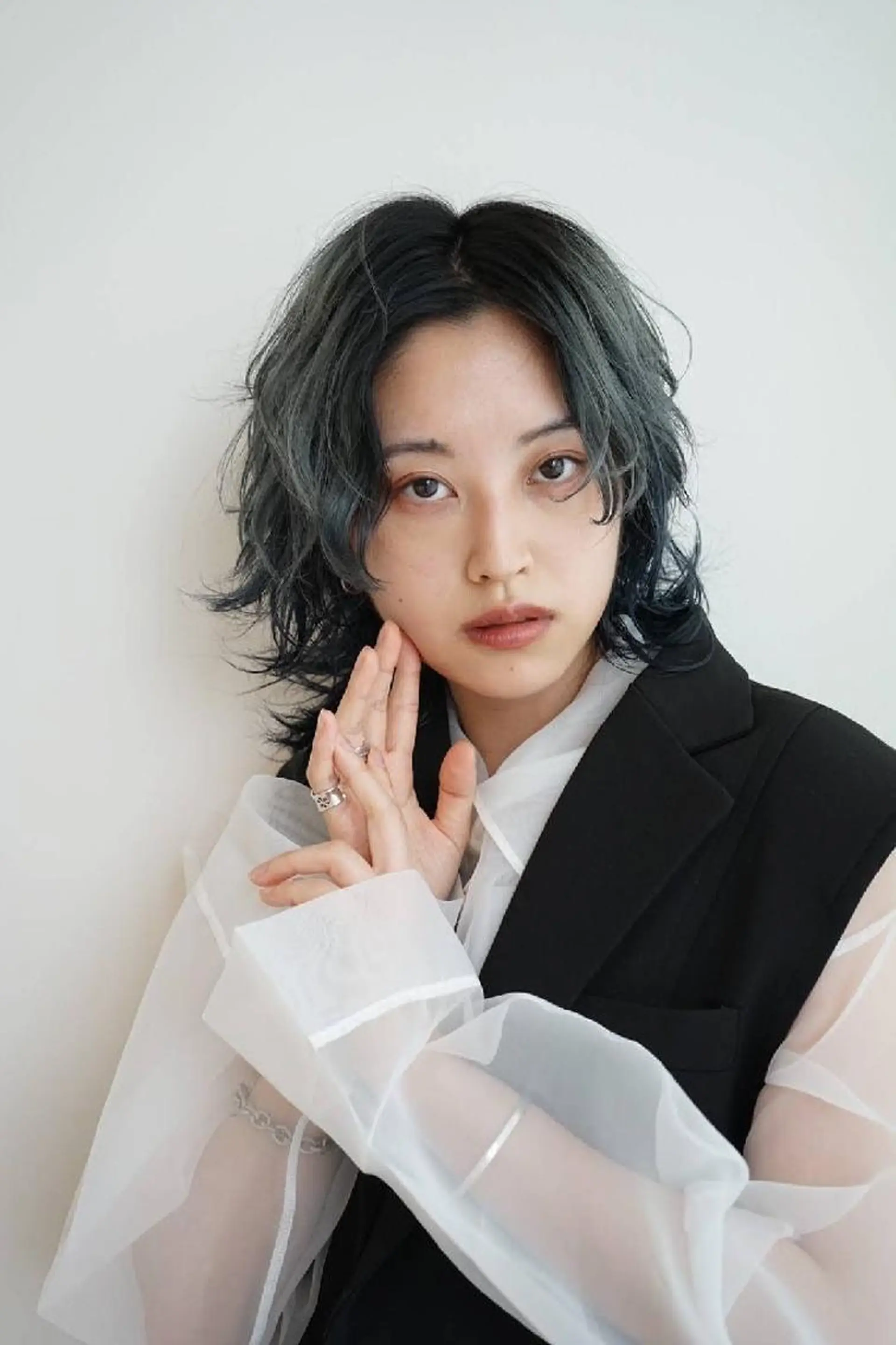 カラー ミディアム 片岸 信征のヘアスタイル