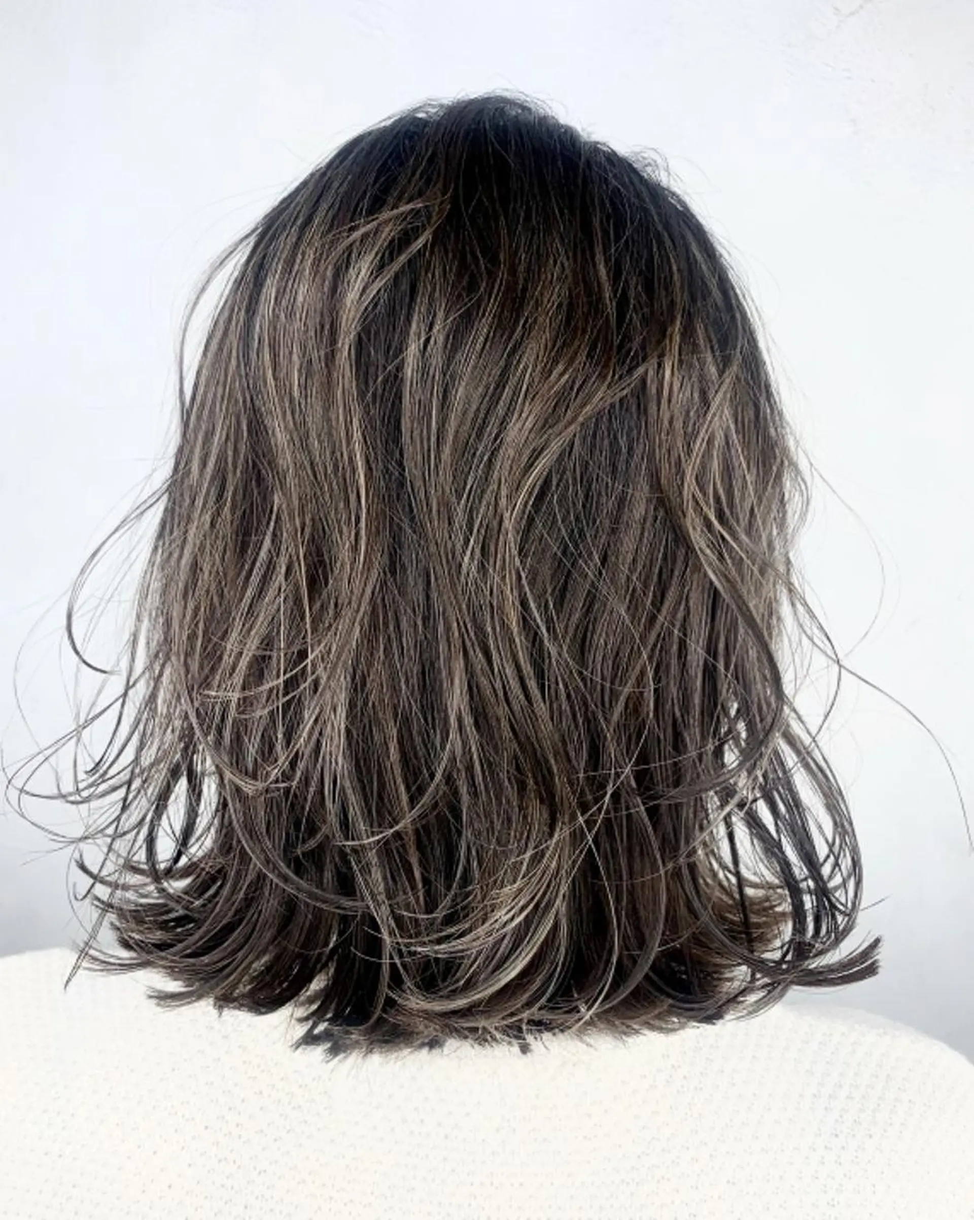 ミディアム カラー ミディアムパーマ アッシュ アッシュブラウン ベージュカラー 黒髪 カット ヘアカラー N° aria 三軒茶屋のヘアスタイル