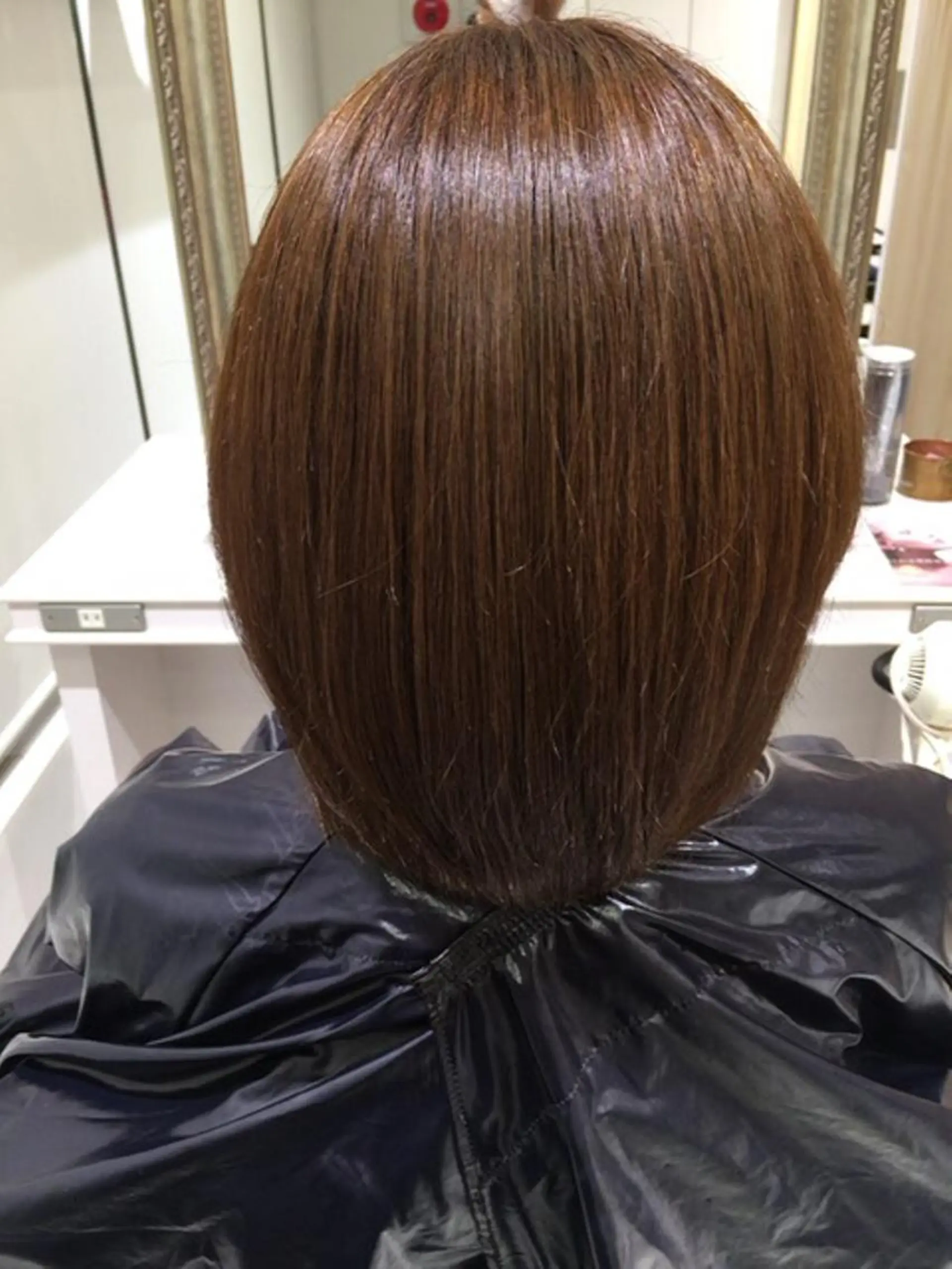 カラー イルミナカラー 仁科 友恵のヘアスタイル