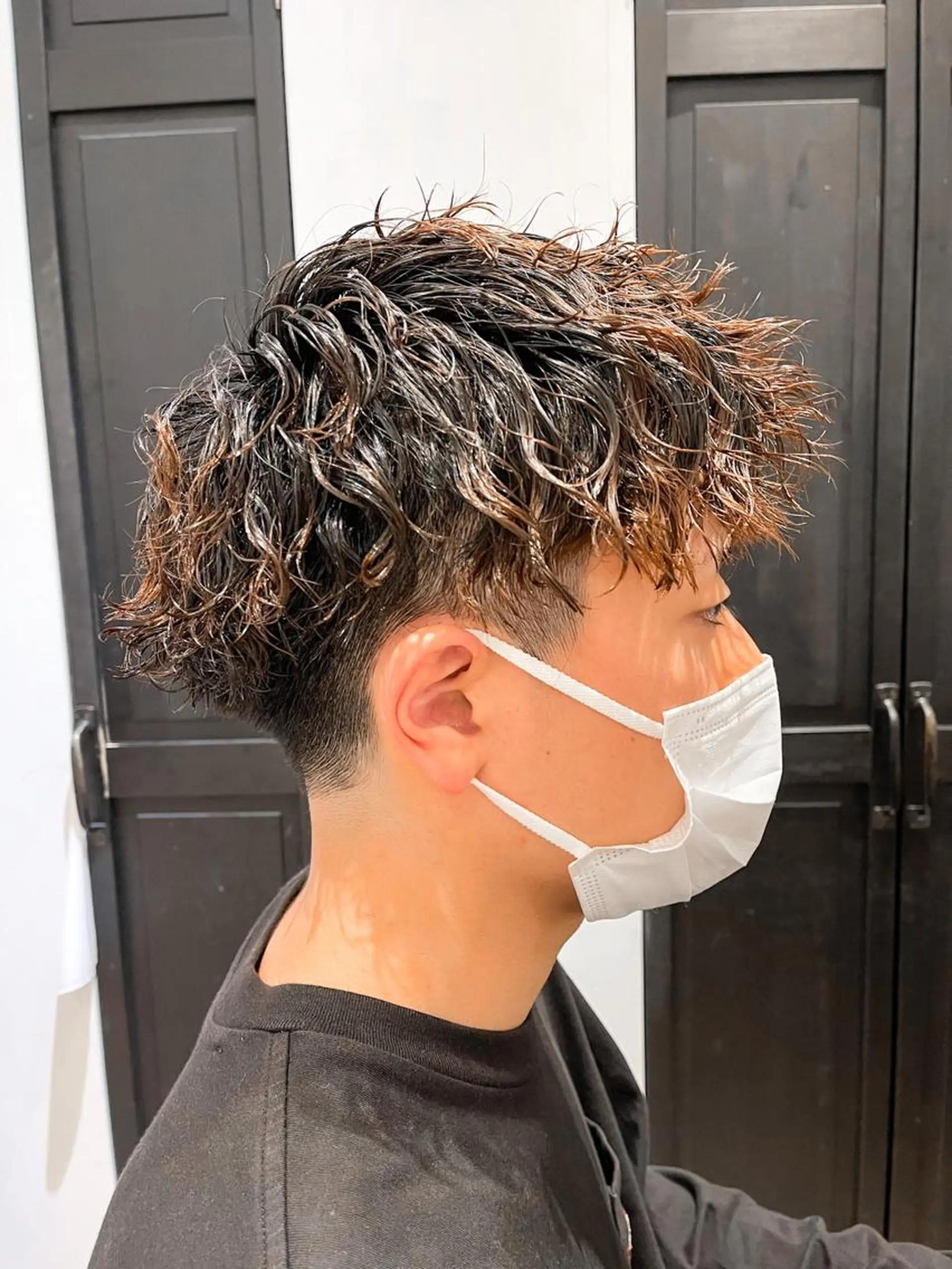 ショート パーマ メンズ メンズパーマ ツイストスパイラルパーマ スパイラルパーマ カット パーマ トリートメント ヘアセット lana hair 新宿 髪質改善トリートメント 新宿三丁目所属・新宿メンズパーマ TAKE曲がる縮毛のヘアスタイル