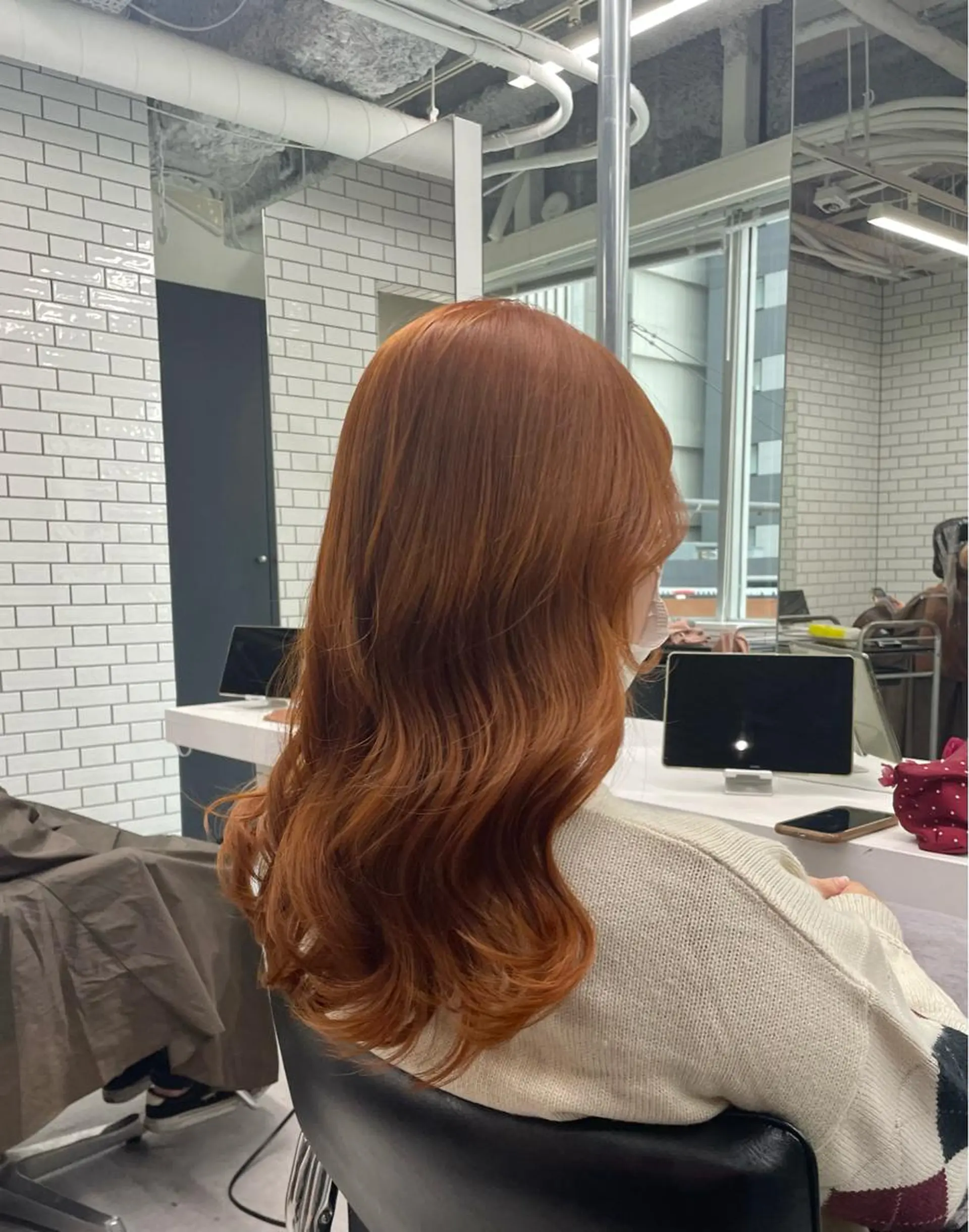 ミディアム カラー オレンジ ヘアカラー 透け感カラー✂️ yuuのヘアスタイル