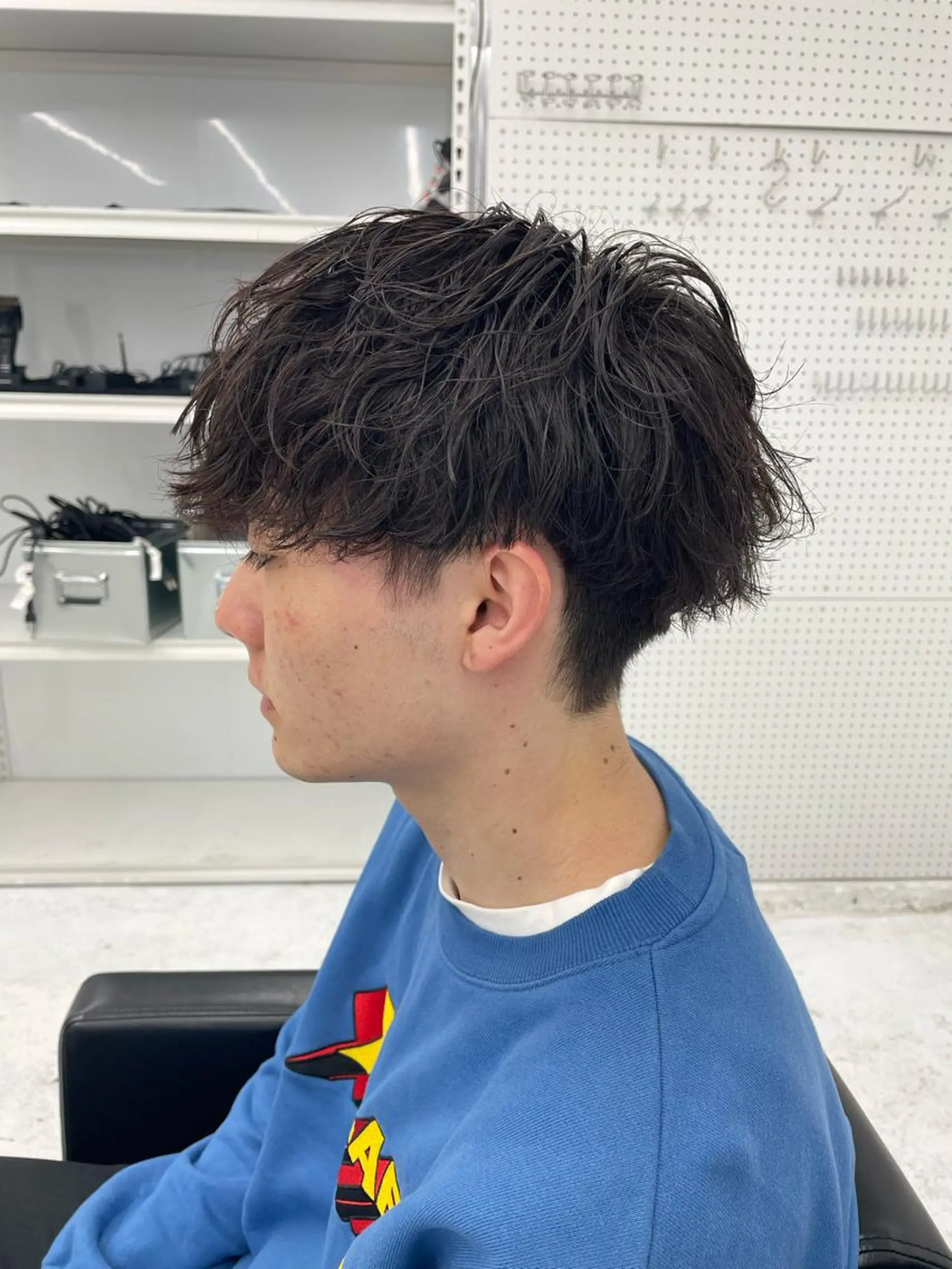 パーマ メンズ ショートボブ メンズブリーチ フェードカット メンズハイライト メンズインナーカラー カット パーマ スパイキーパーマ 柏NO1 藤本葉のヘアスタイル