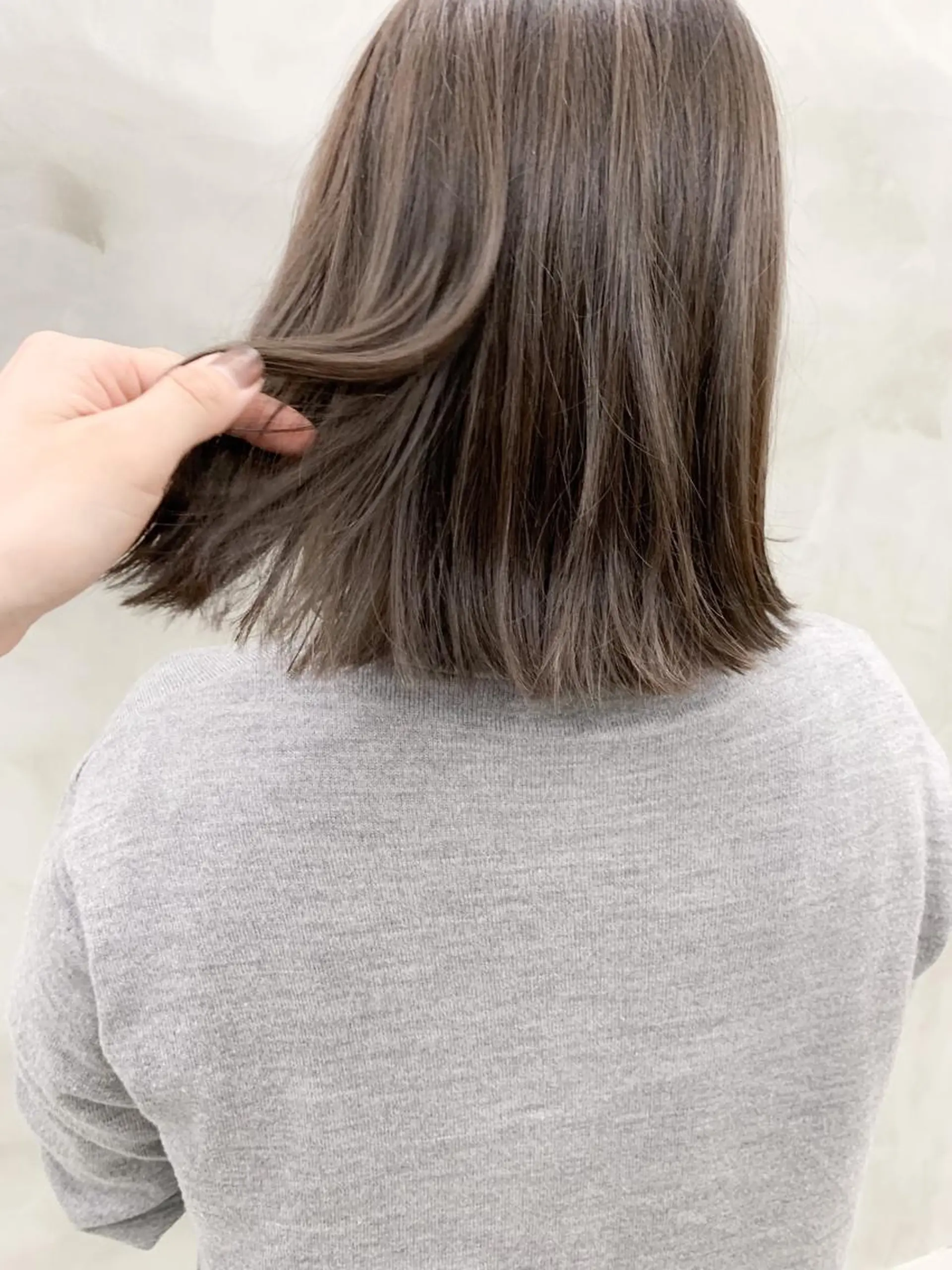 カラー 切りっぱなしボブ ブリーチ 透明感カラー デザインカラー ハイライトカラー SEED&beauty byFLAT所属・ヘッドスパ (女性限定)🍋モエのヘアスタイル