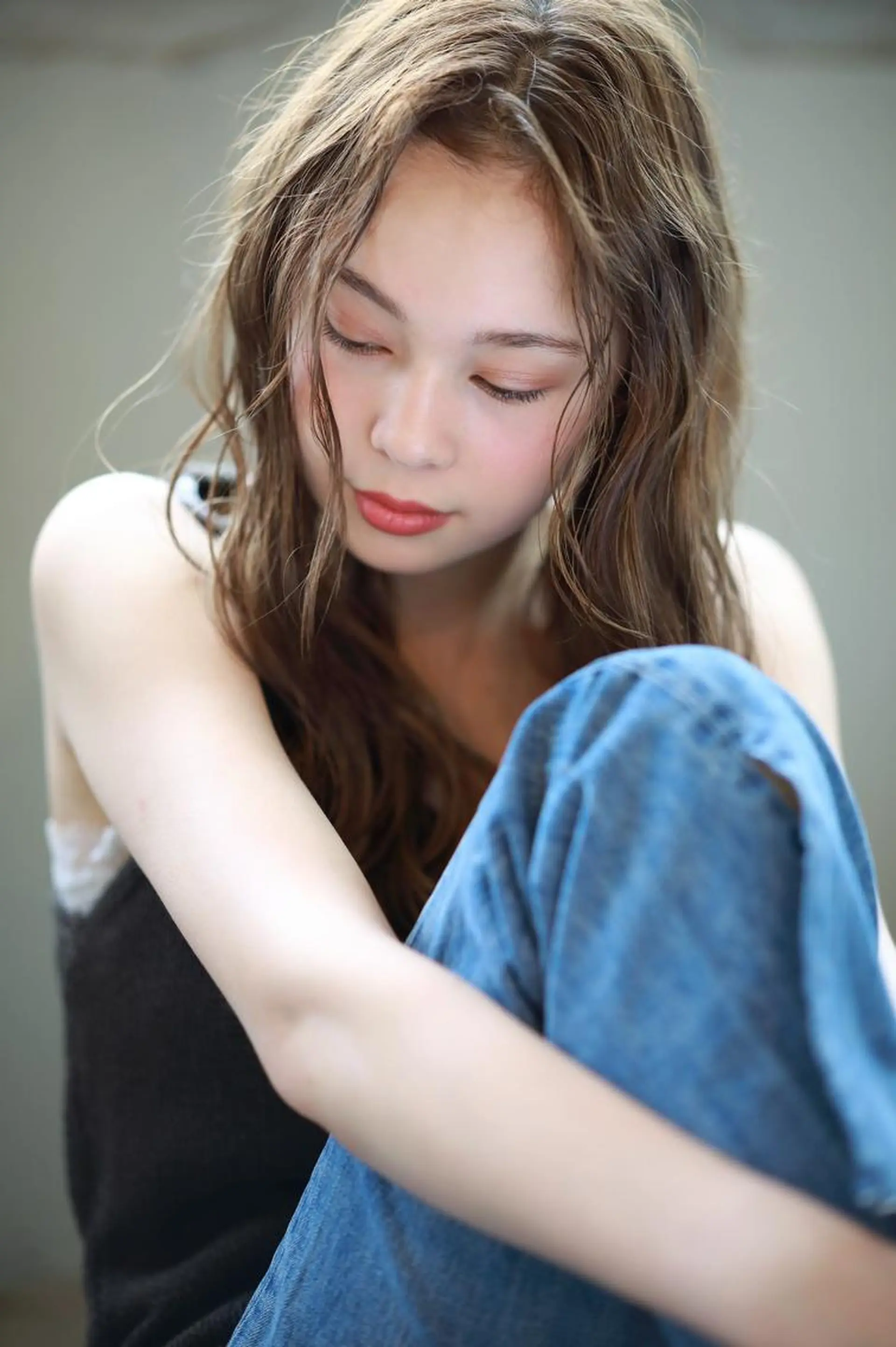 ミディアム カラー ヘアアレンジ ミディアムパーマ アクアカラー ダブルカラー グラデーションカラー ハイライトカラー 💝髪質改善💝_ chlom🌸春🌸のヘアスタイル