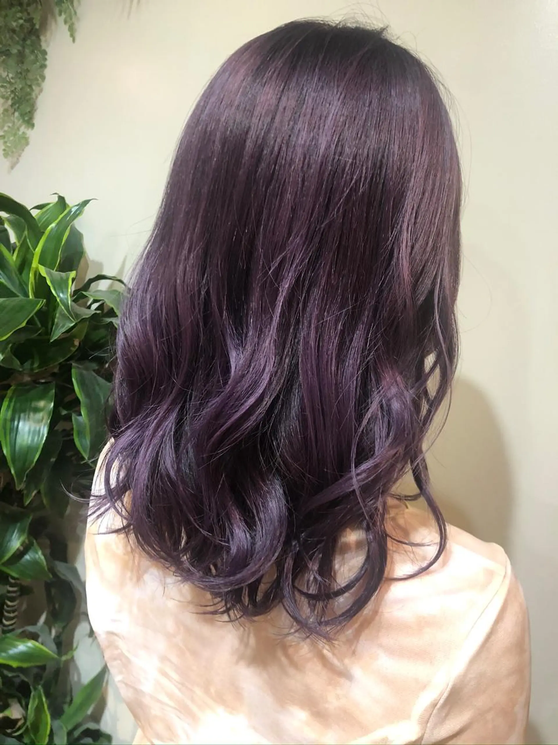 セミロング カラー ブリーチ ブラウンカラー パープルカラー FOR HAIRのヘアスタイル