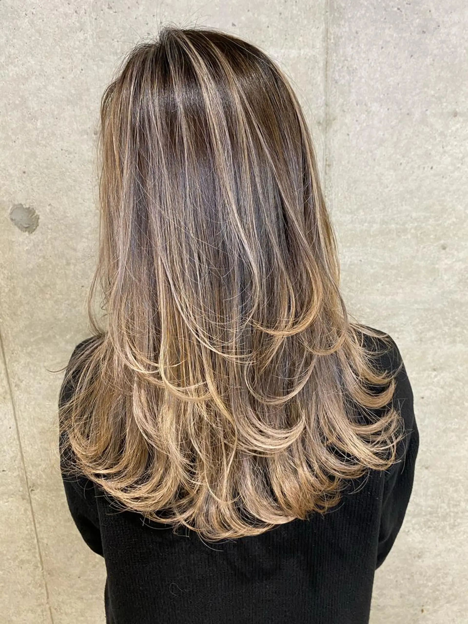 セミロング カラー バレイヤージュ ブリーチ ケアブリーチ グラデーションカラー ハイライトカラー ヘアカラー LA KING GINZA TOKYO所属・🧡ショートの達人 🧡SHOのヘアスタイル