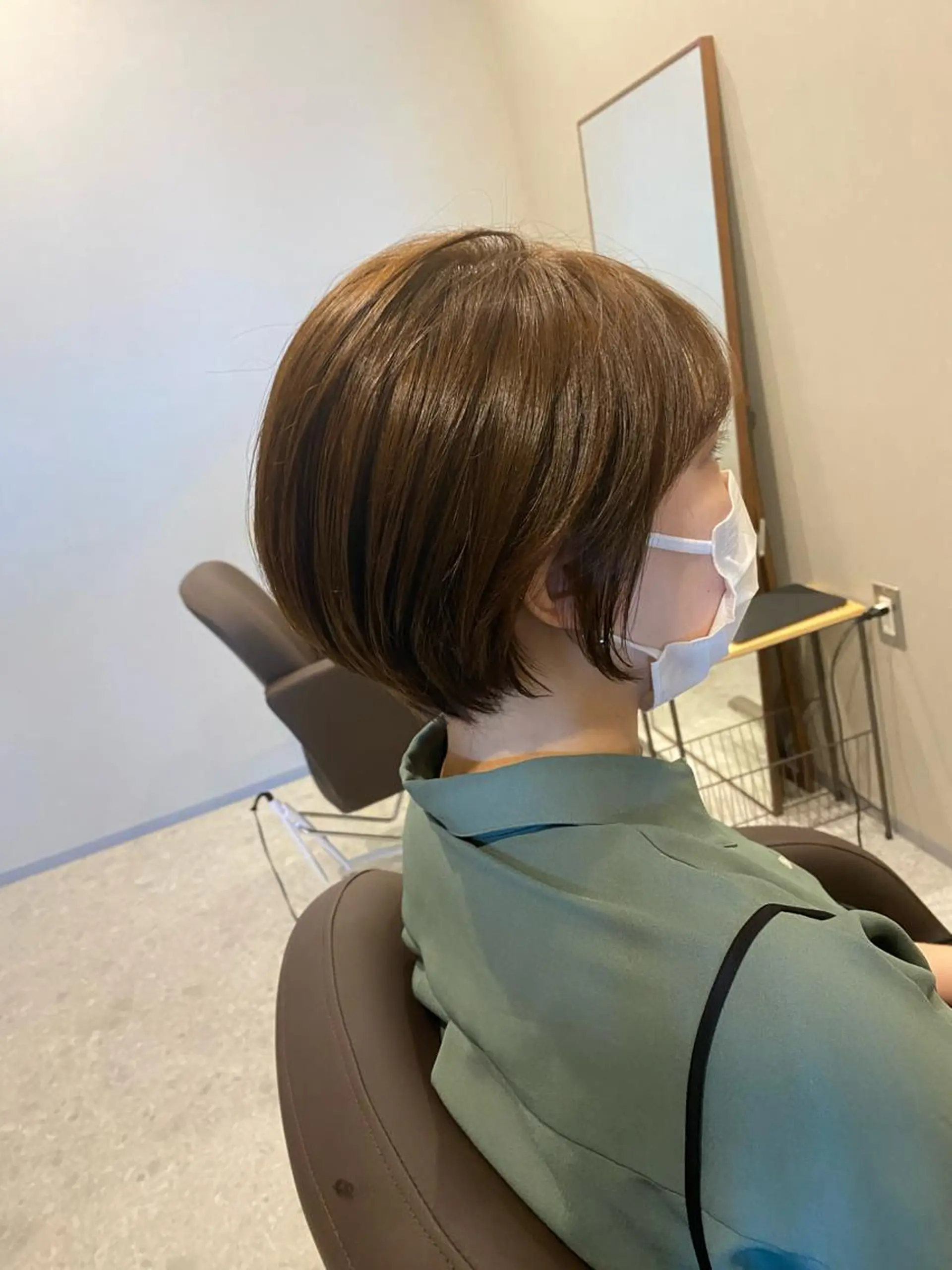 ショート カラー 丸みショート グレージュ カーキグレージュ ショートヘア カット ヘアカラー トリートメント Forest. -髪質改善-のヘアスタイル