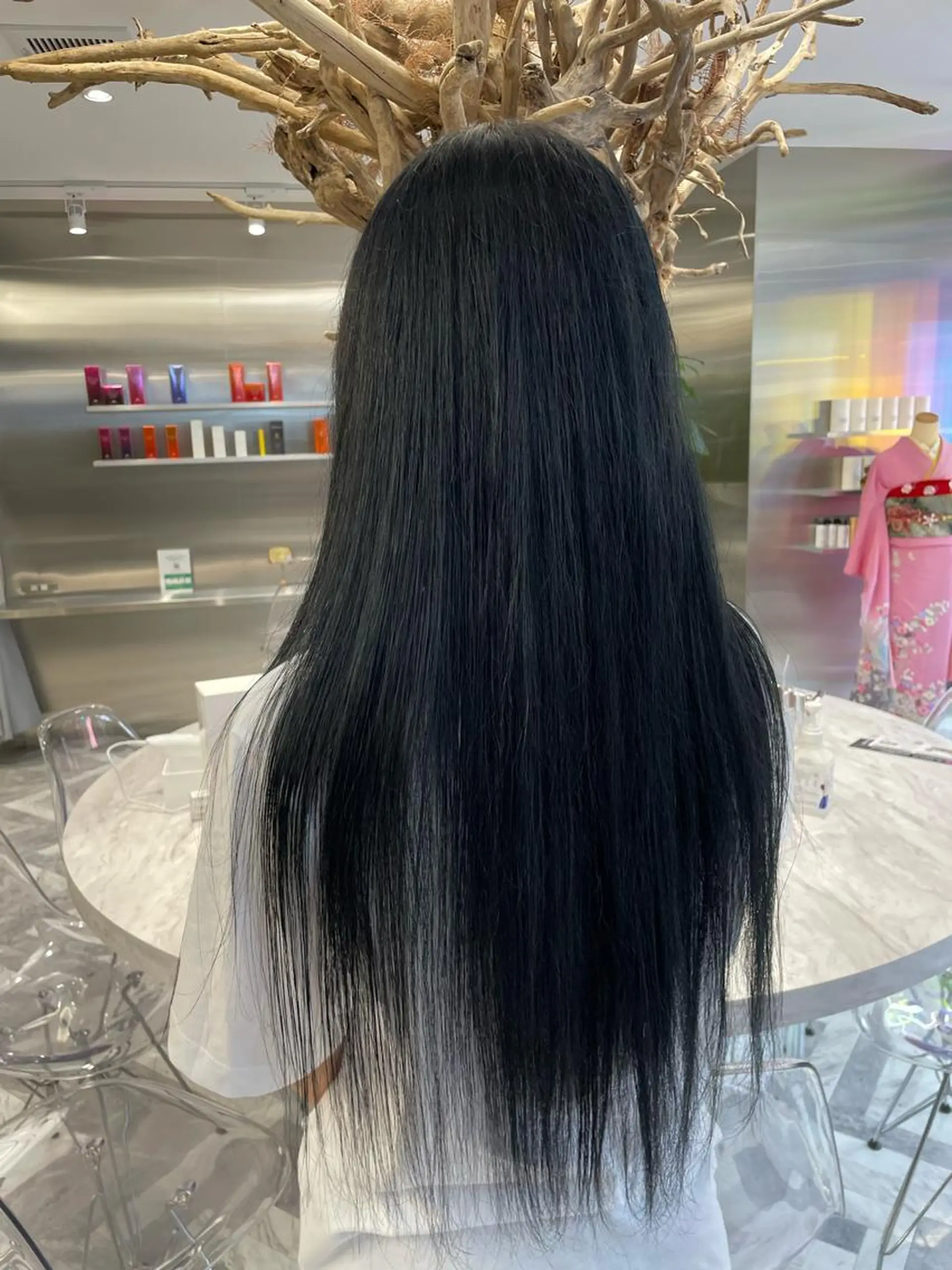 ロング カラー 黒髪 ブリーチ ブルーカラー ブルーブラック ヘアカラー 🧁はるひ/ ZEST八王子🟡のヘアスタイル