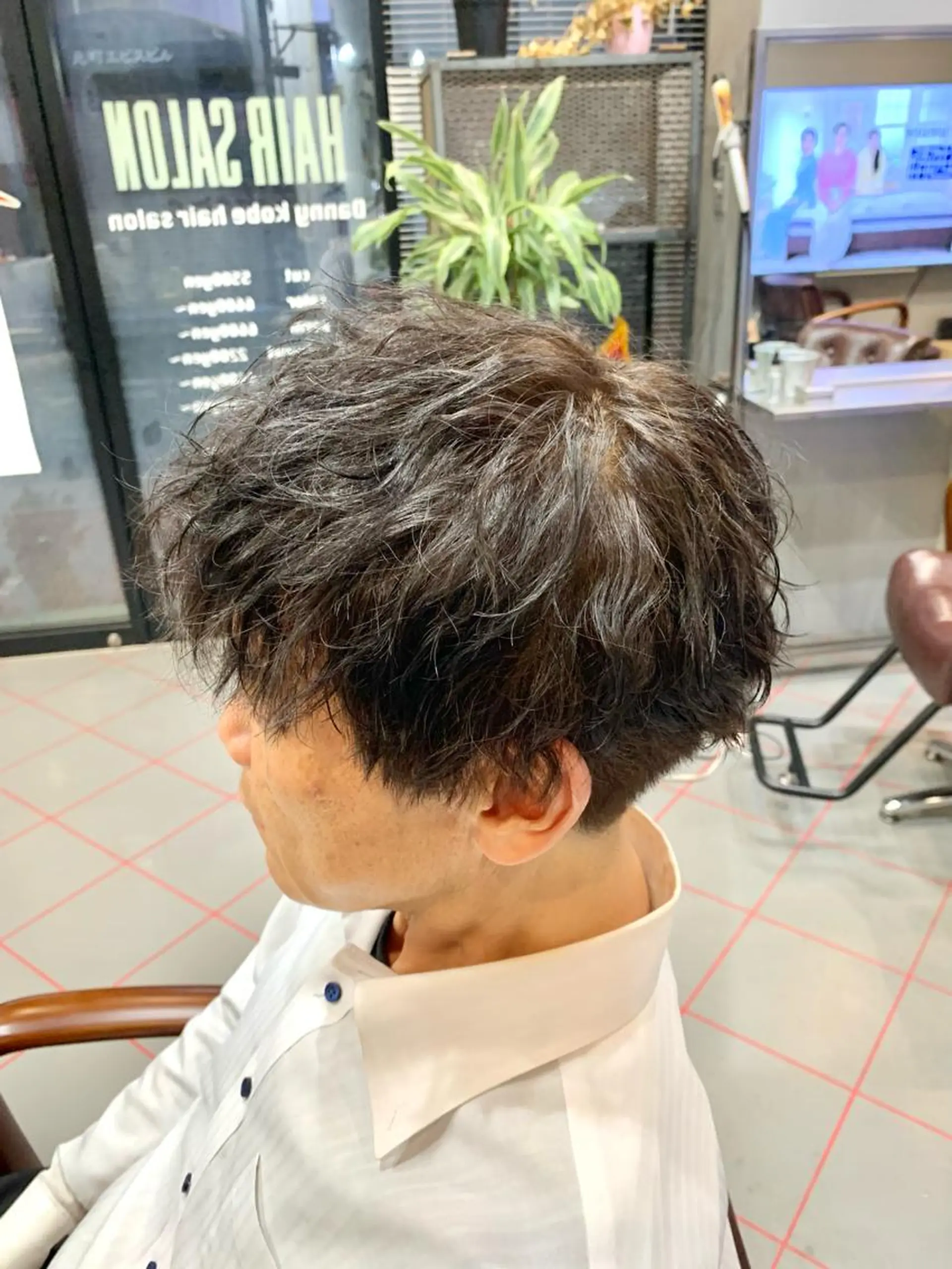 ショート パーマ メンズ マッシュ 刈り上げ メンズサロン　アソビ所属・【扱いやすいパーマ】 眞鍋拓己のヘアスタイル