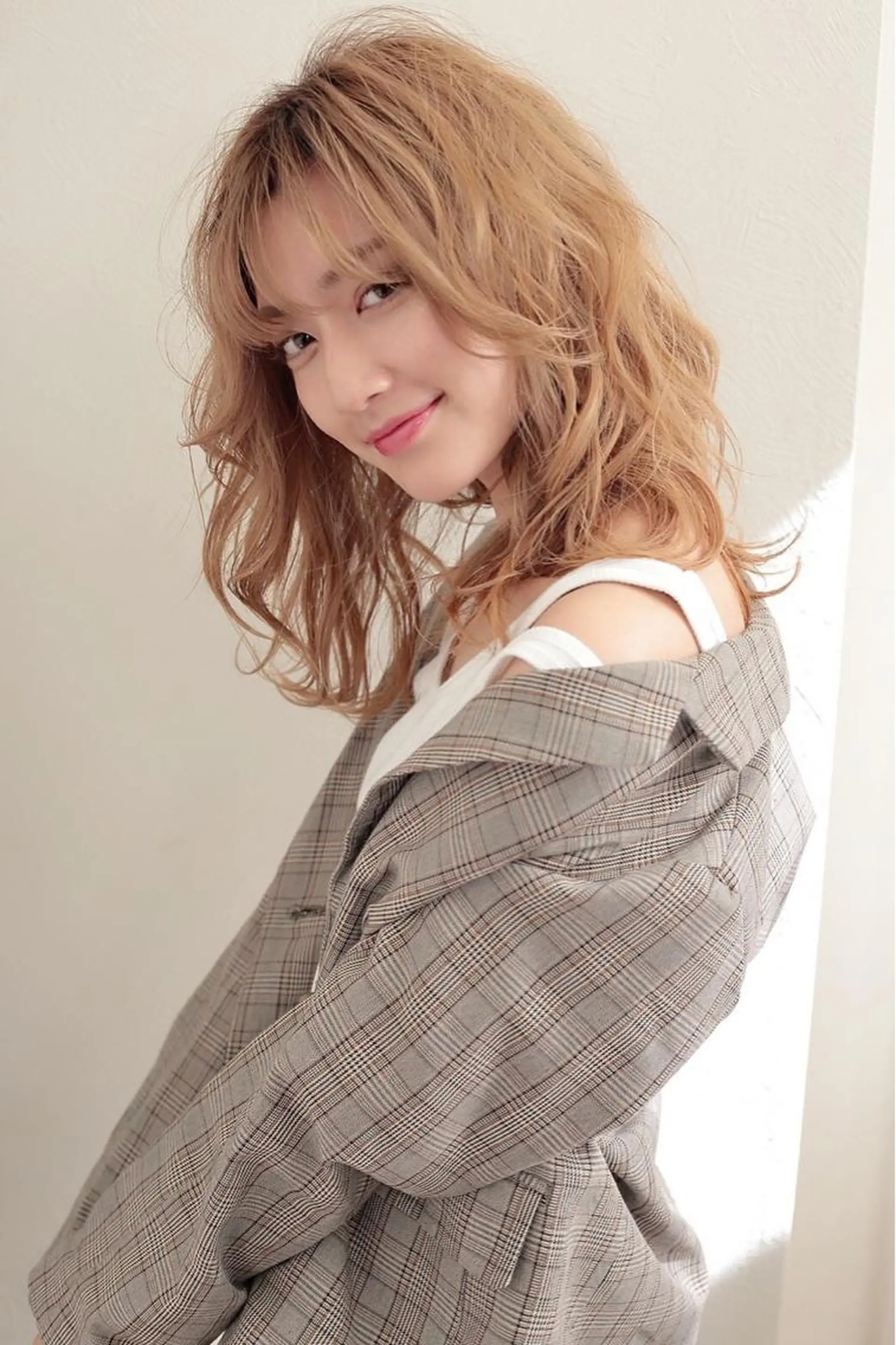 ミディアム カラー パーマ ヘアアレンジ カット ヘアカラー トリートメント Lond jeloud 名古屋所属・髪質改善 の達人/杉原碧仁のヘアスタイル