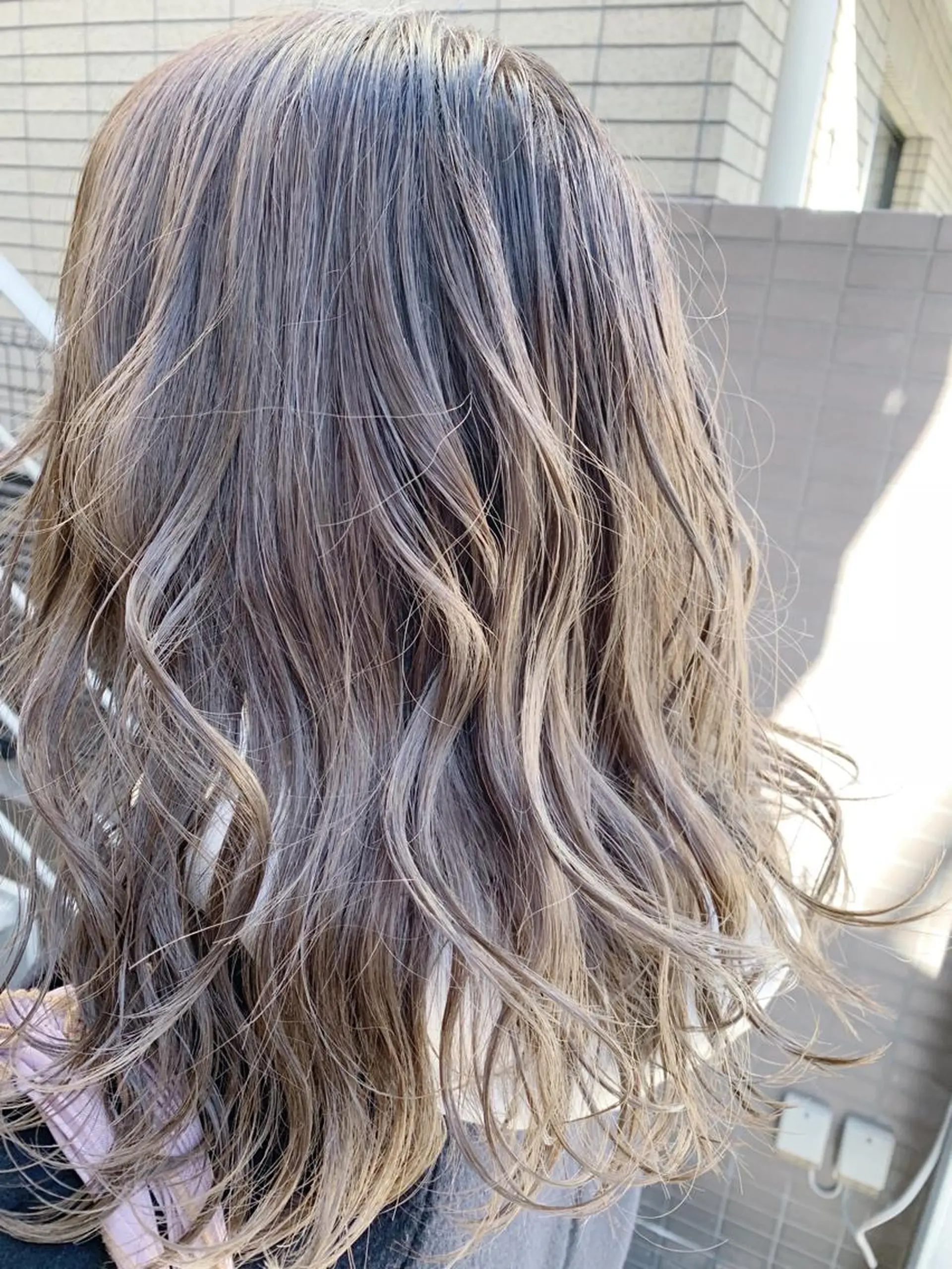 ミディアム カラー グレージュ ミルクティーグレージュ DUMBO所属・【完全マンツー 恵比寿】佐藤 翔のヘアスタイル