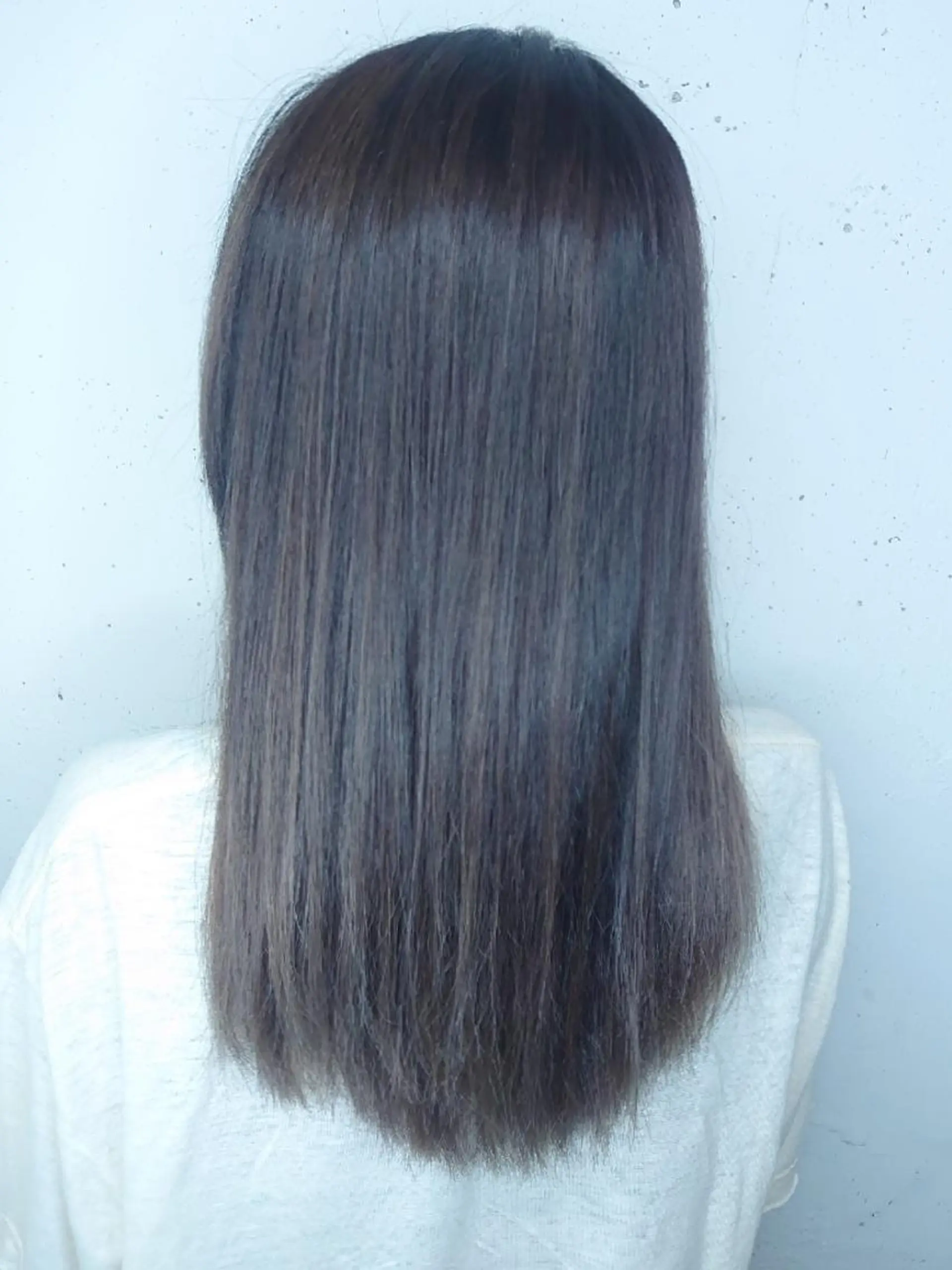 セミロング カラー バレイヤージュ 透明感カラー グラデーションカラー グレージュ レイヤーカット カット ヘアカラー E Komo hair所属・Wow❕E Komo hair 永井一輝のヘアスタイル