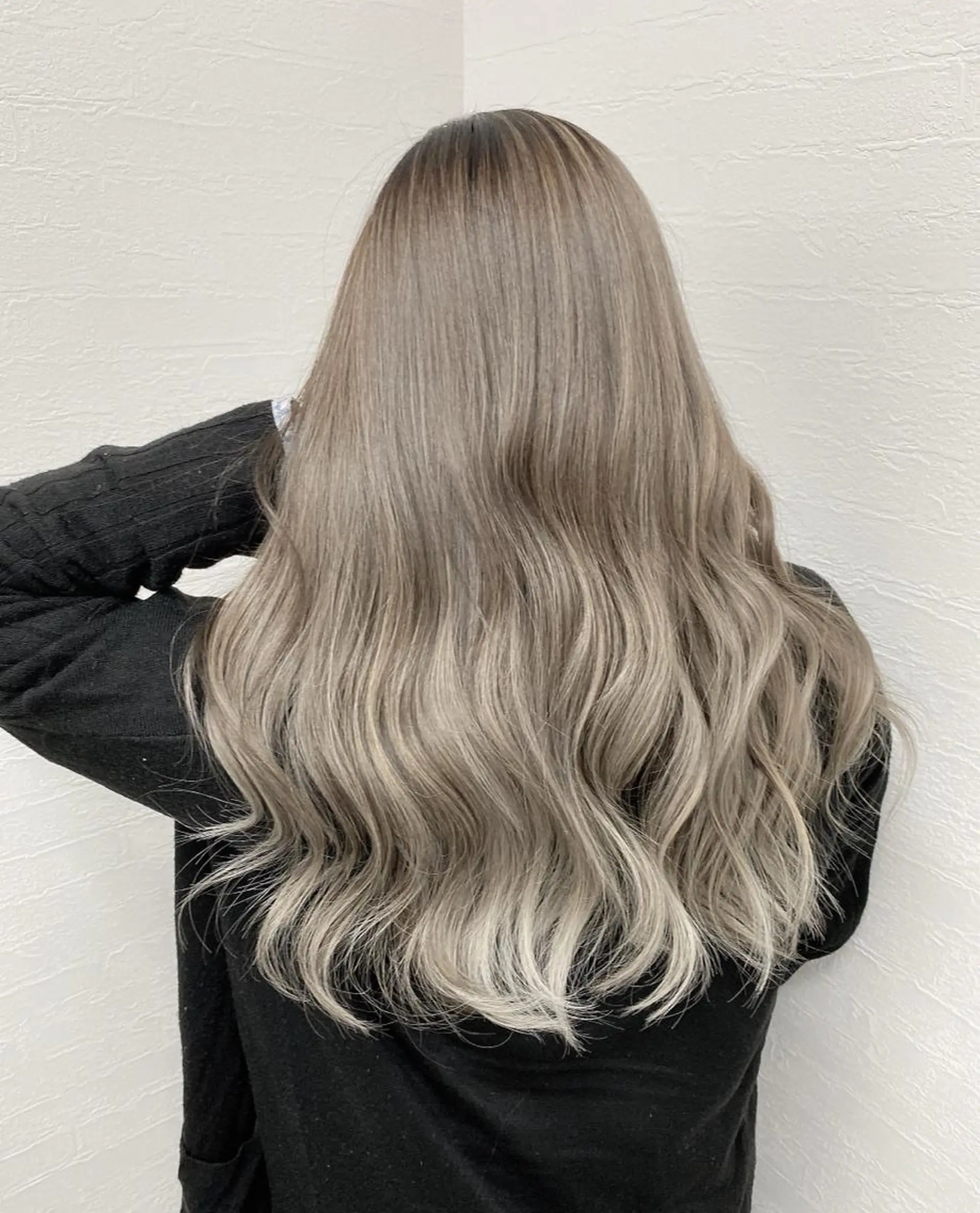 ロング レイヤーカット 森本 笑のヘアスタイル