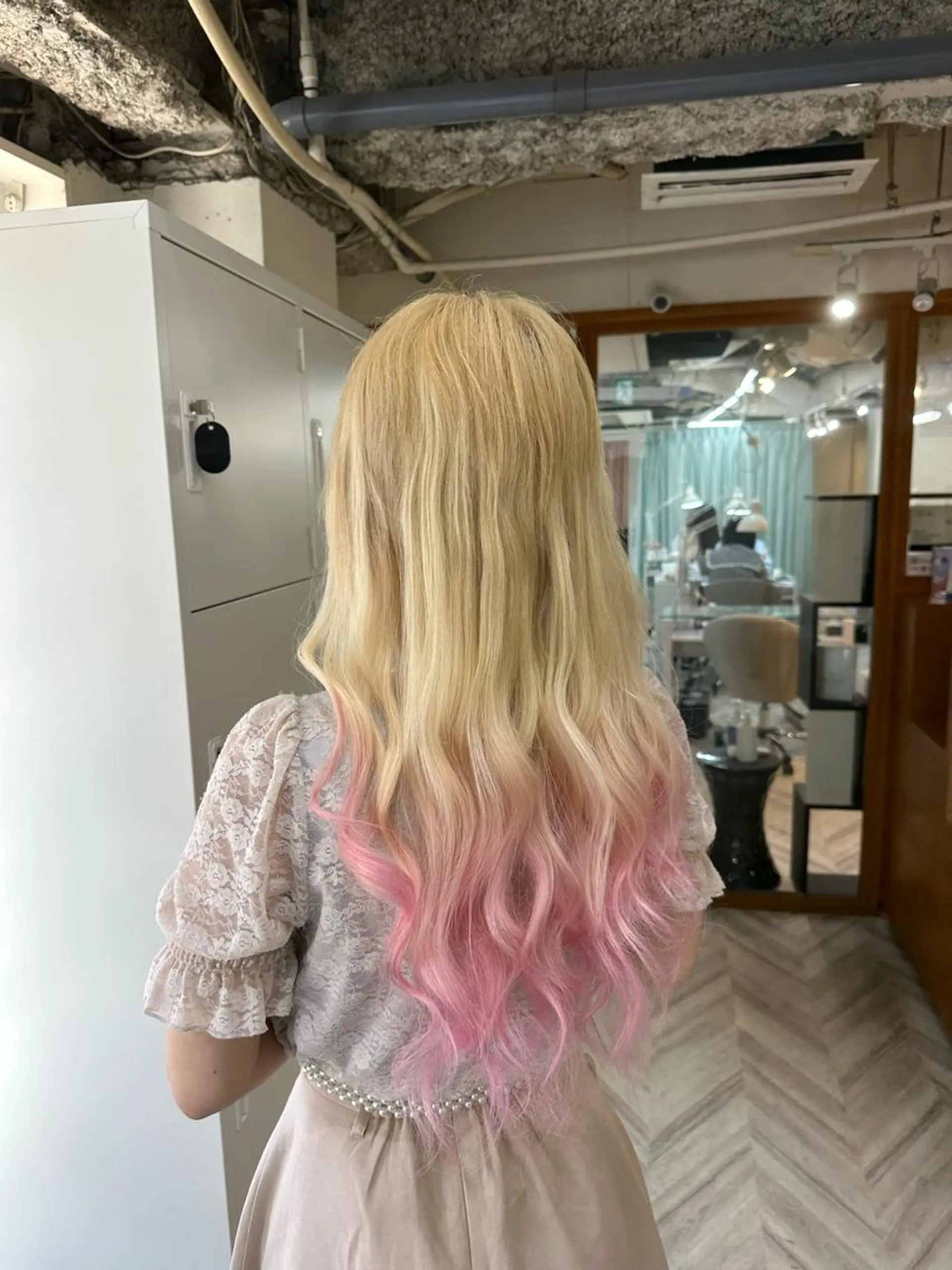 ロング ヘアセット 韓国ヘア×ハイトーン AYA💫のヘアスタイル