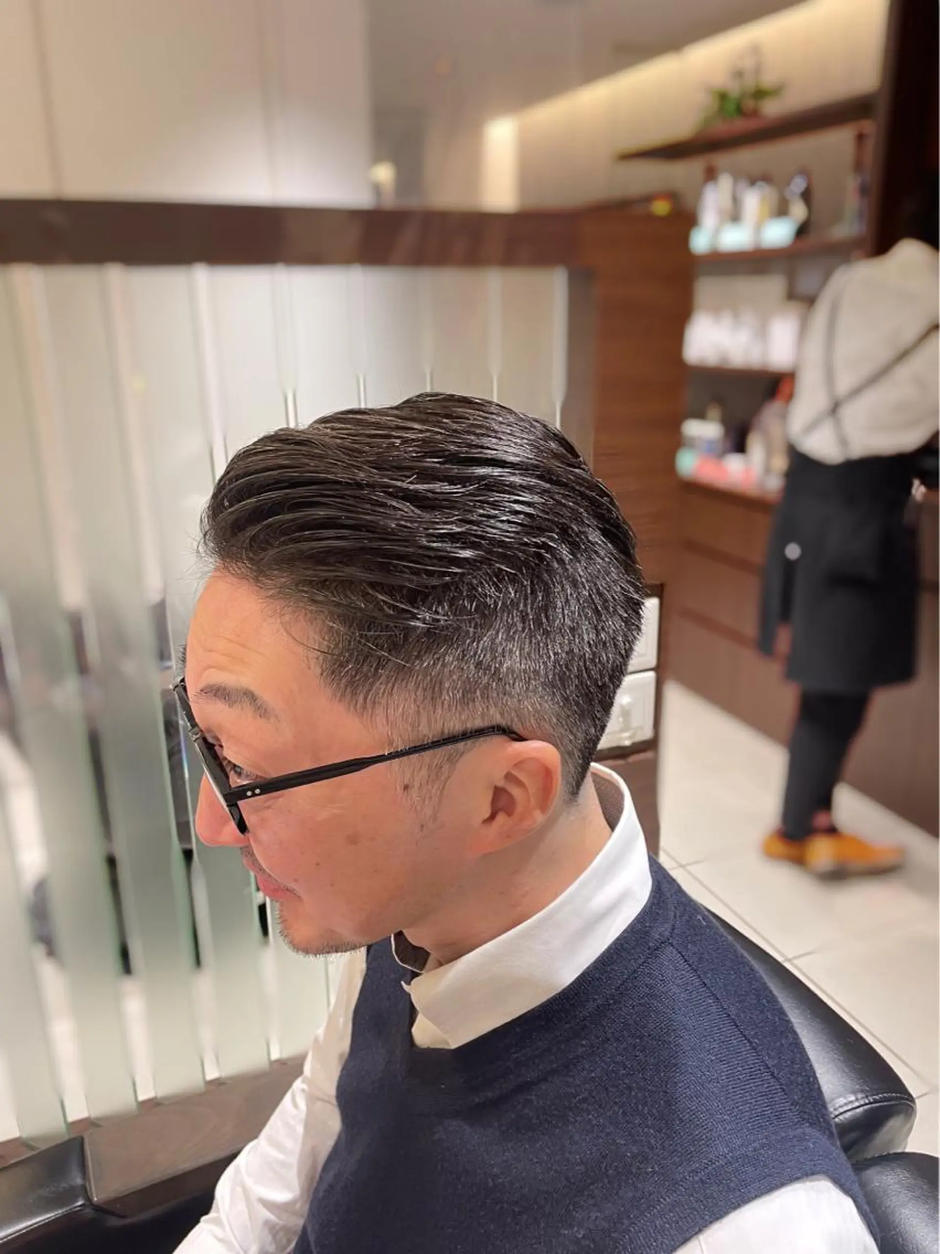 ショート パーマ メンズ フェードカット カット パーマ NEXUS ZA FIRST 銀座所属・岡崎 隆晟のヘアスタイル