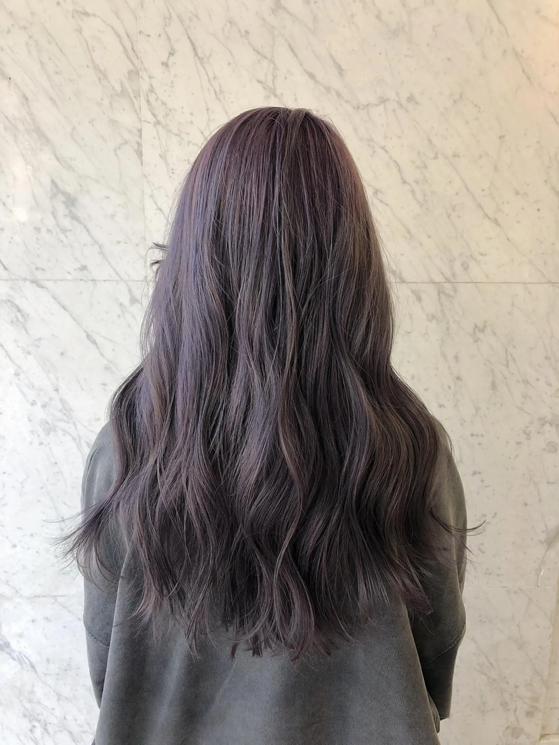 ロング カラー パープルカラー カット ヘアカラー トリートメント mizuki  韓国 ヘア/髪質改善のヘアスタイル