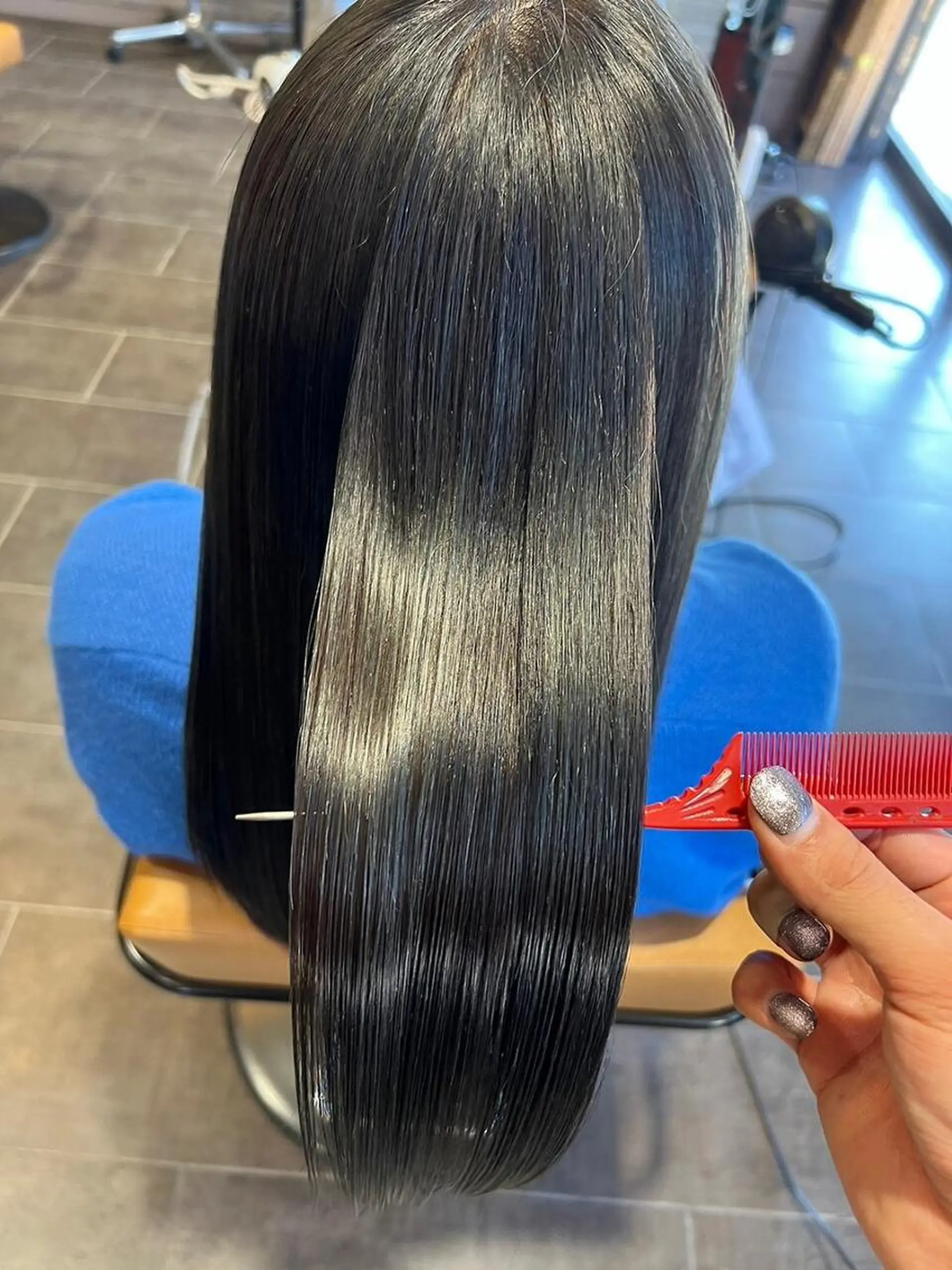 ロング カット 縮毛矯正 松下 紗季のヘアスタイル