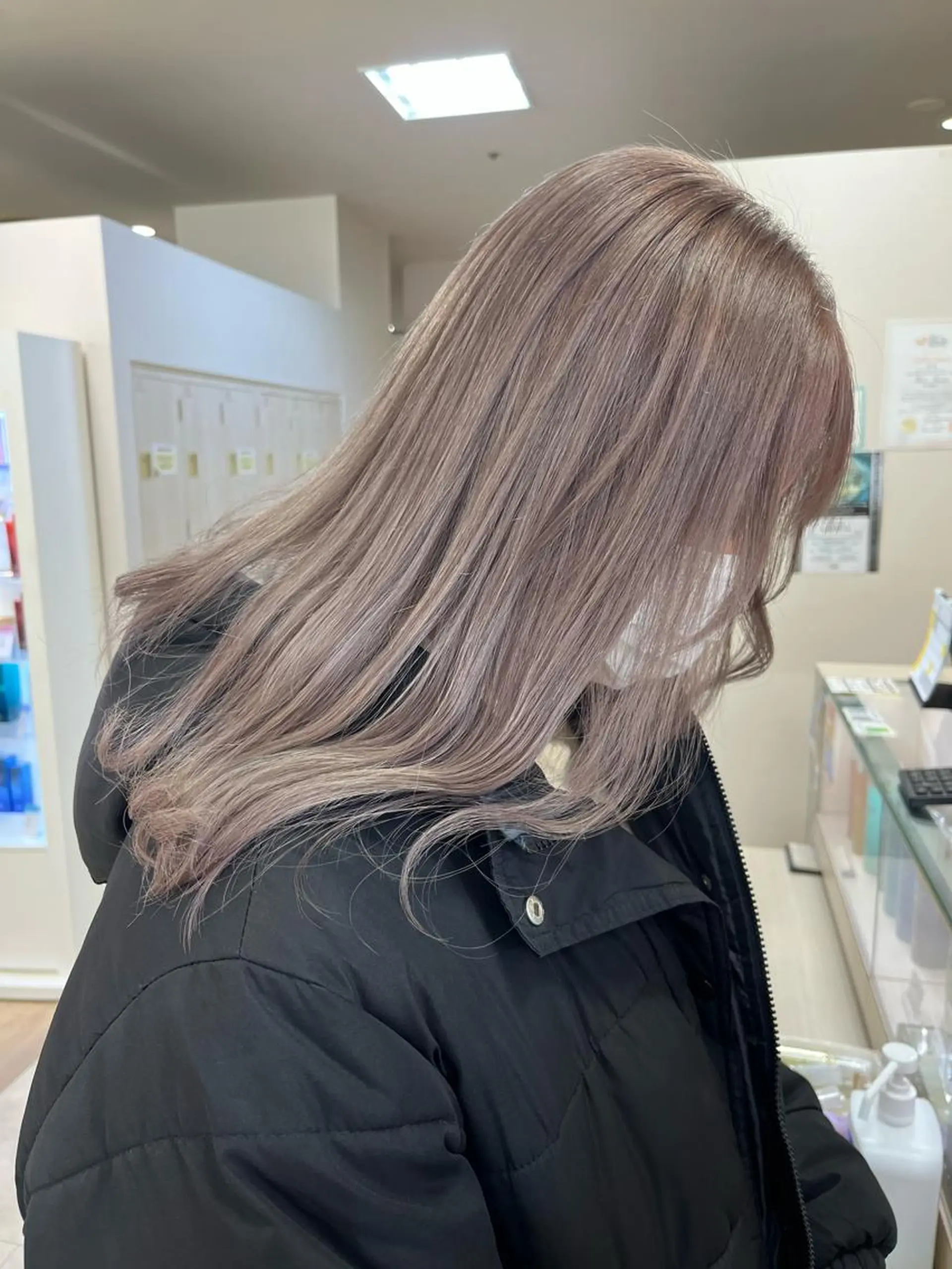 セミロング カラー ママ美容師🎀 暖色オーダーNo.1のヘアスタイル