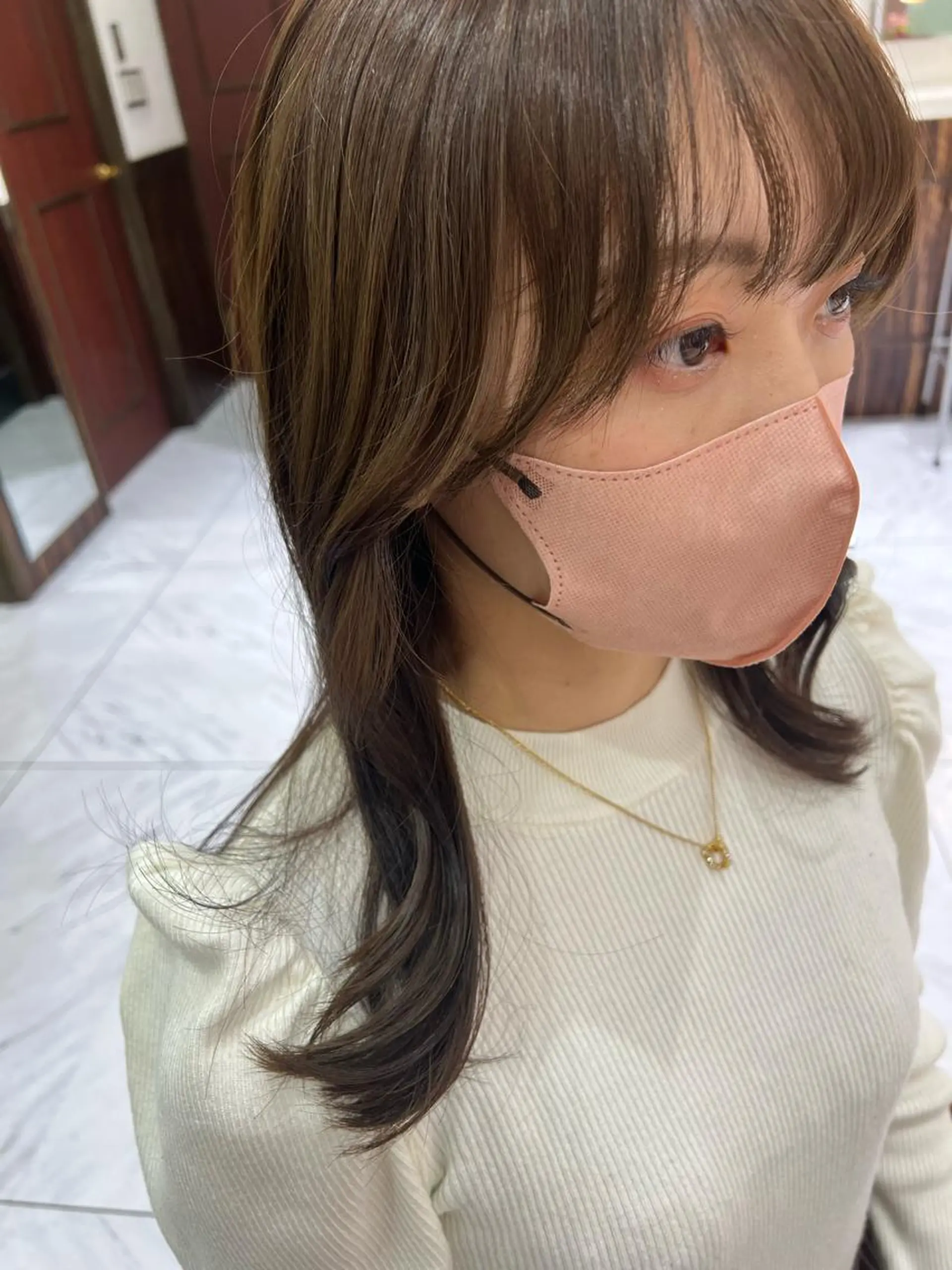 セミロング あんどう ゆうかのヘアスタイル