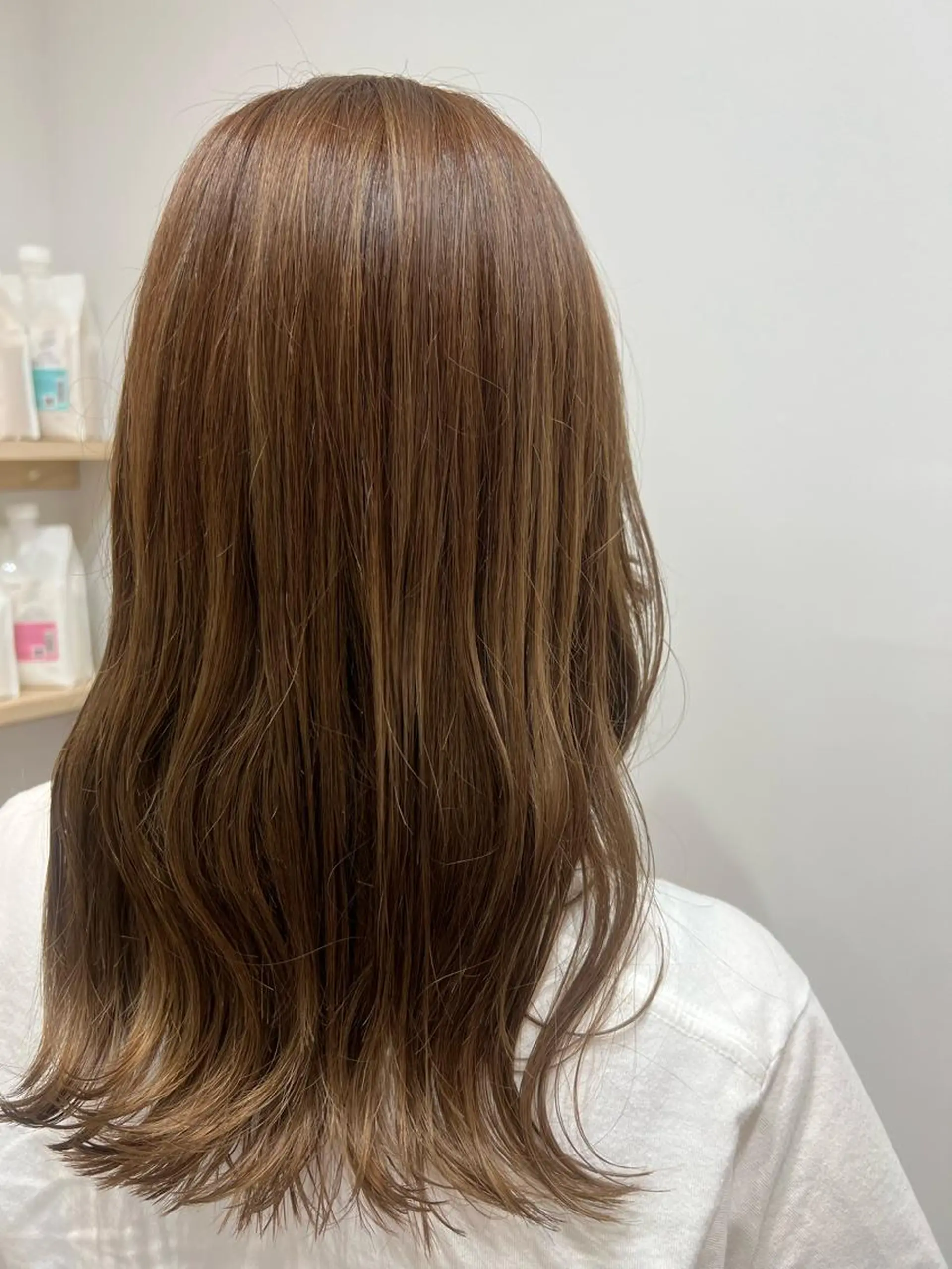 ロング カラー ベージュカラー ハイライトカラー ハイライト カット ヘアカラー トリートメント 渡部 未歩のヘアスタイル