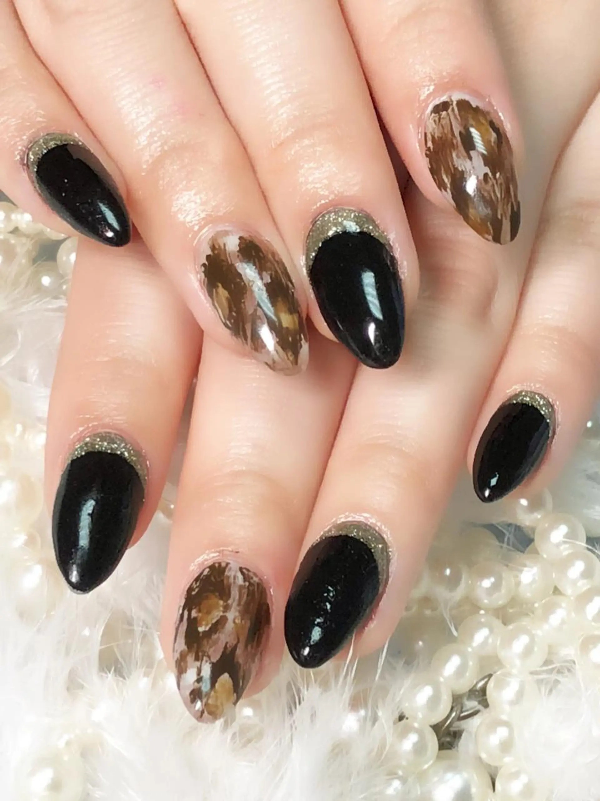 セミロング ネイル 持ち込み シルバー シンプルネイル ハンドネイル CITRAtotal beautyのネイルデザイン