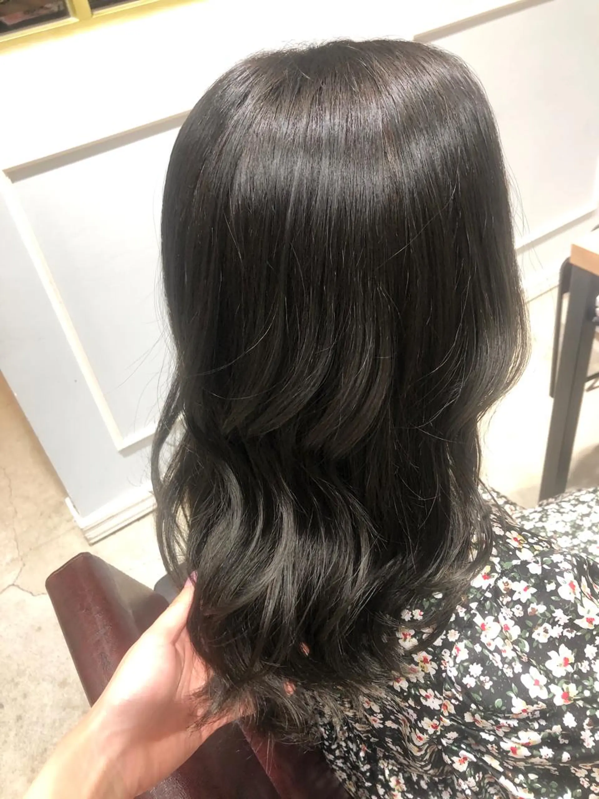 ロング カラー オリーブカラー カット ヘアカラー tomoka 推しカラーのヘアスタイル